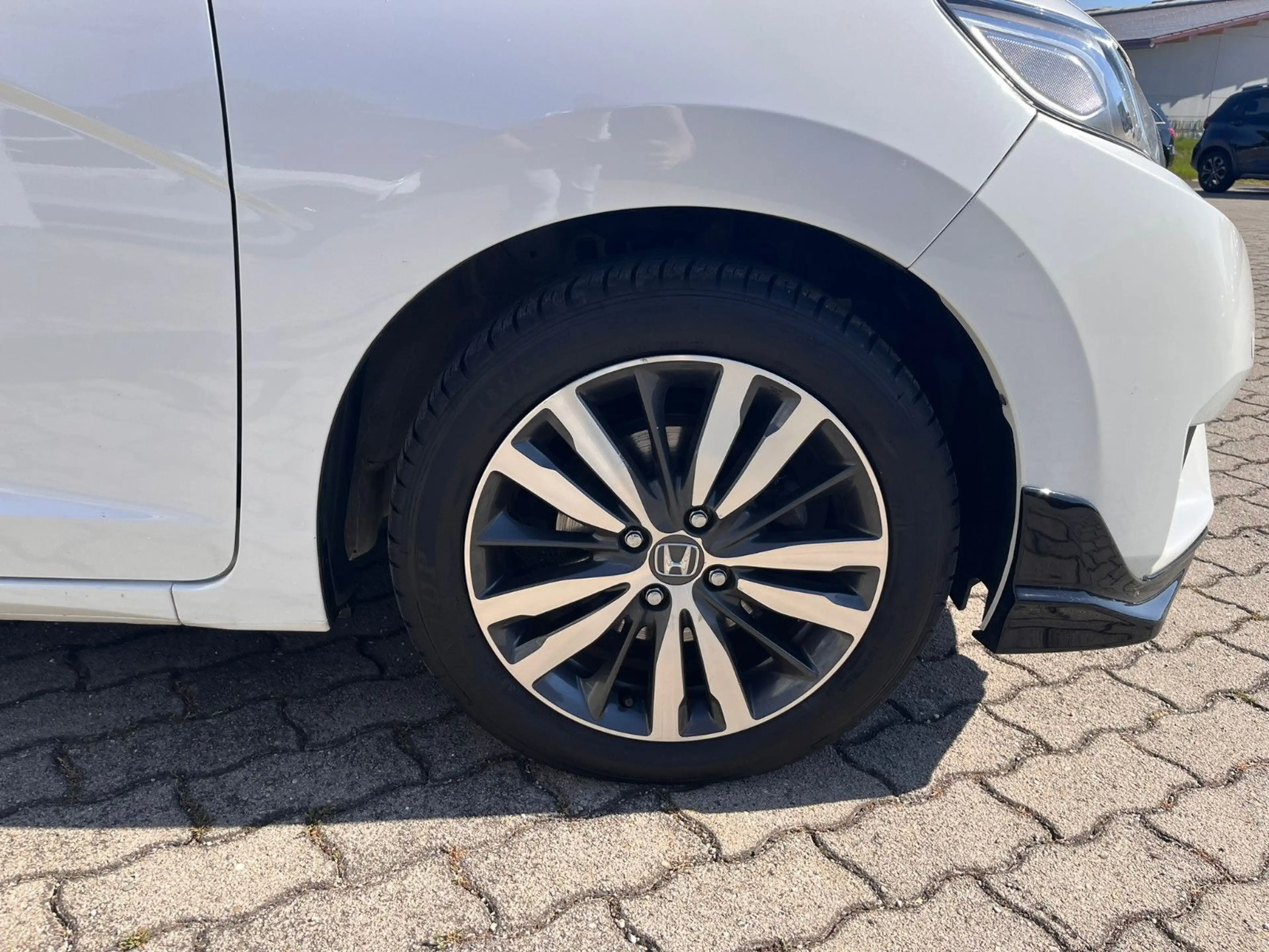 Honda Jazz 1.3 i-VTEC Elegance 1.5 i-Vtec Automatik — photo 5