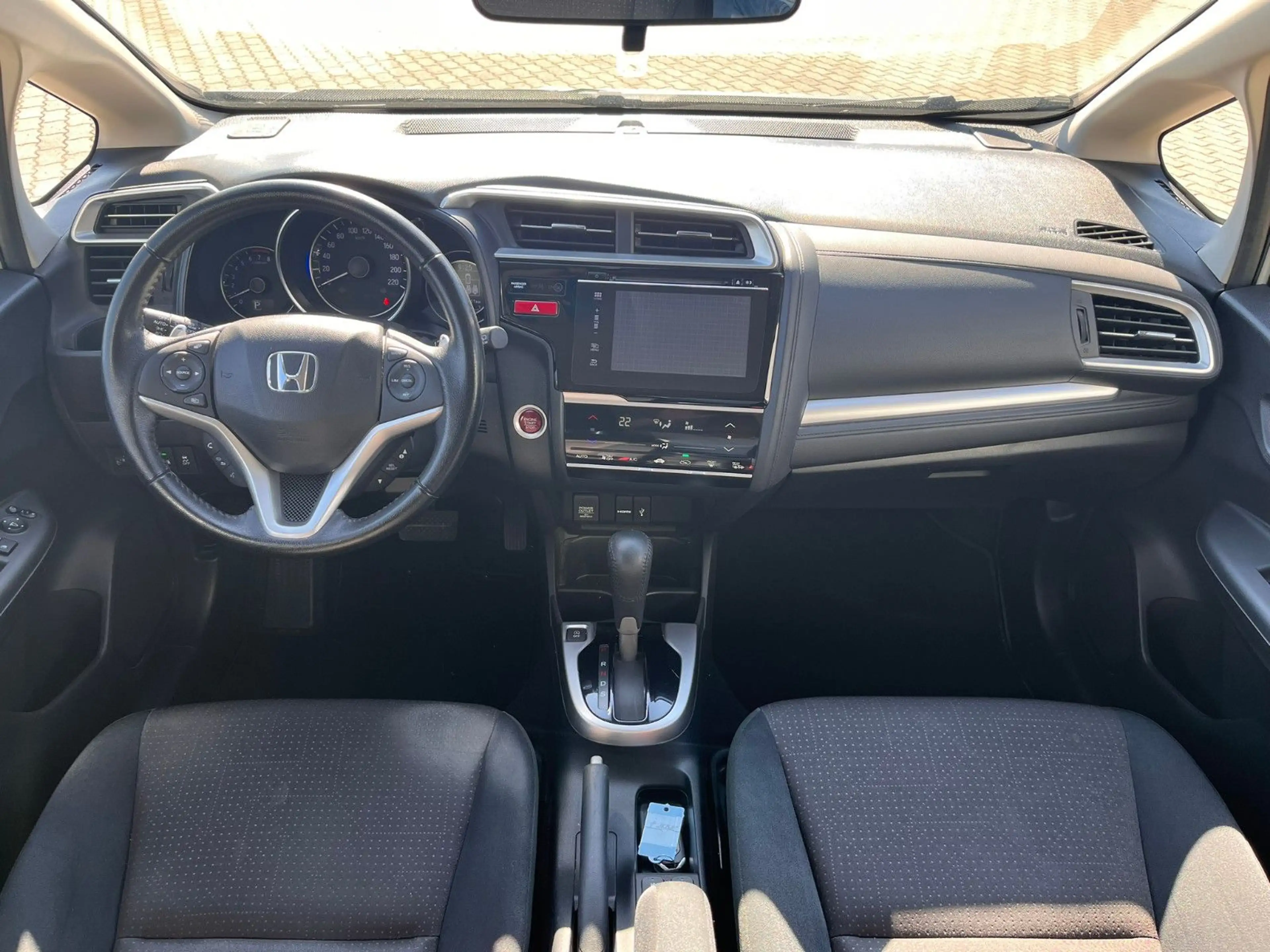 Honda Jazz 1.3 i-VTEC Elegance 1.5 i-Vtec Automatik — photo 14