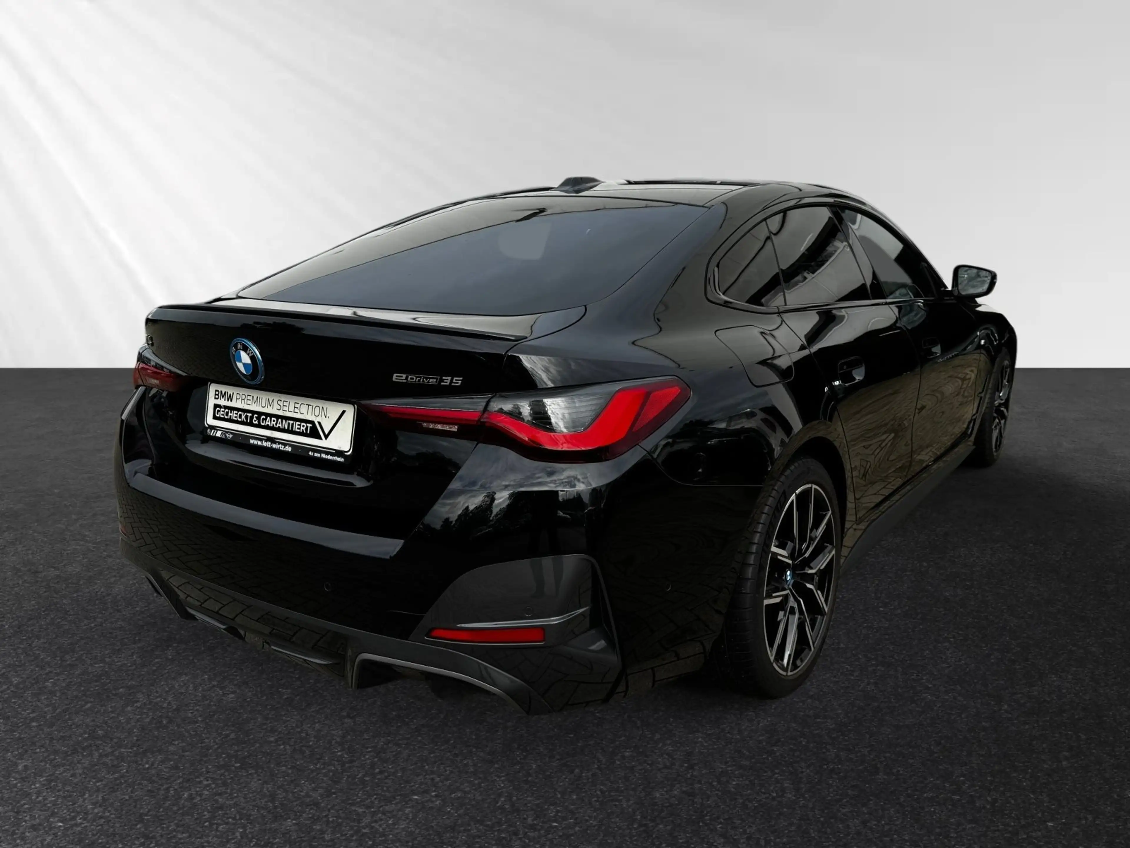 BMW i4 eDrive35 Gran Coupé MSport Pro PA LCProf — photo 3