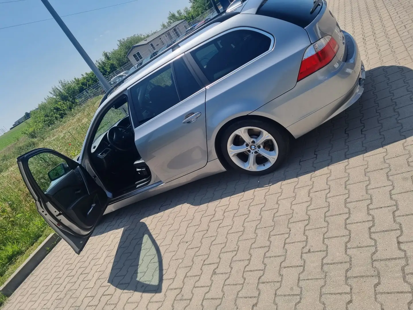 BMW 525 525d Touring Aut. - 1