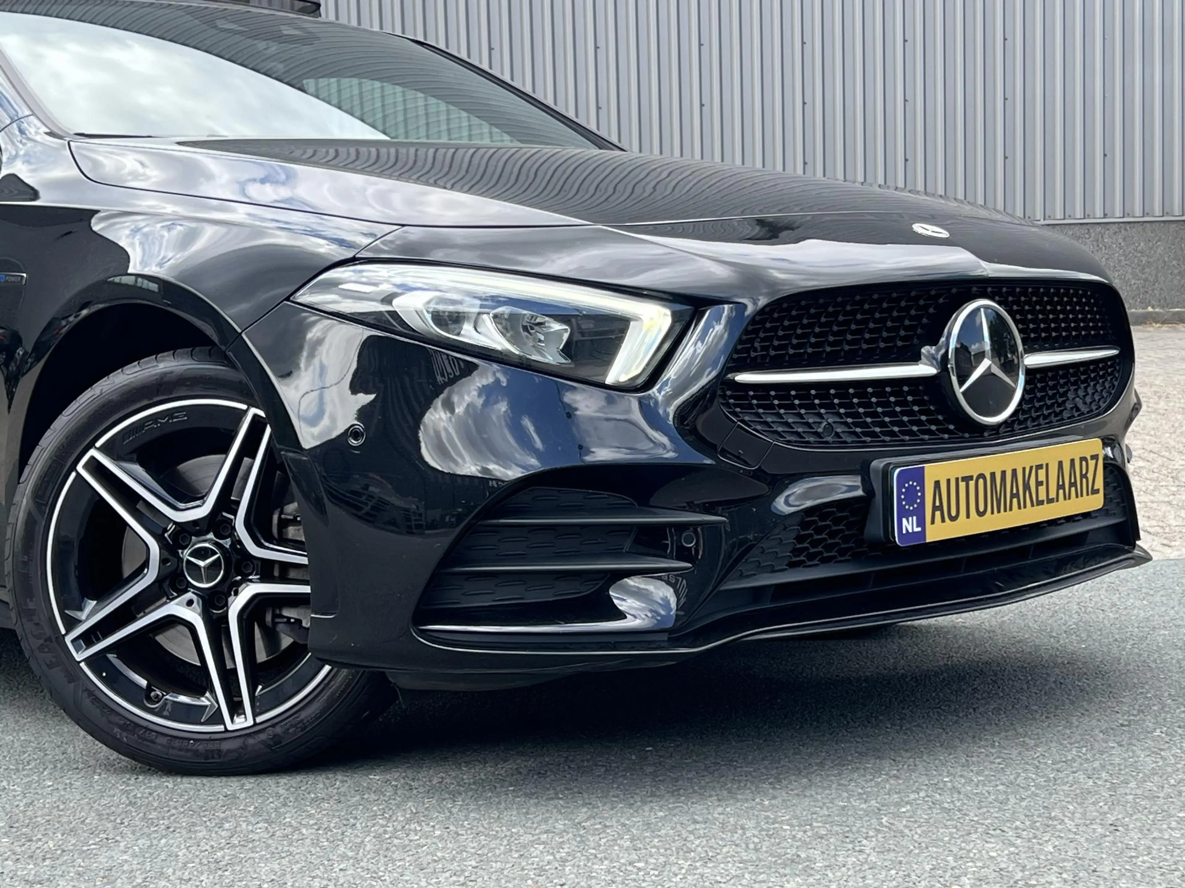 Mercedes-Benz A 250 e AMG PANO KEYLESS SFEER ACC LANE DODEHOEK — photo 7