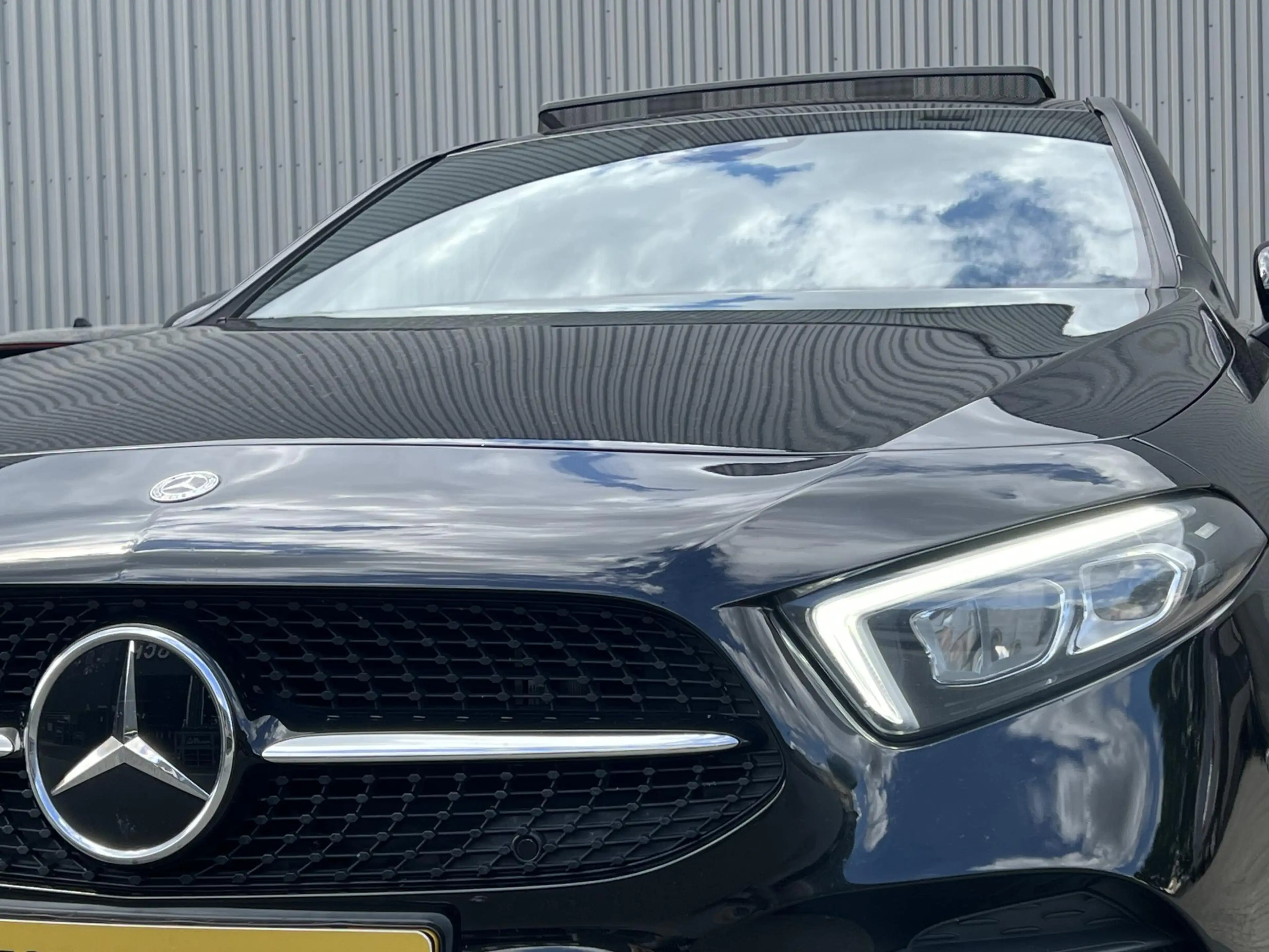 Mercedes-Benz A 250 e AMG PANO KEYLESS SFEER ACC LANE DODEHOEK — photo 5