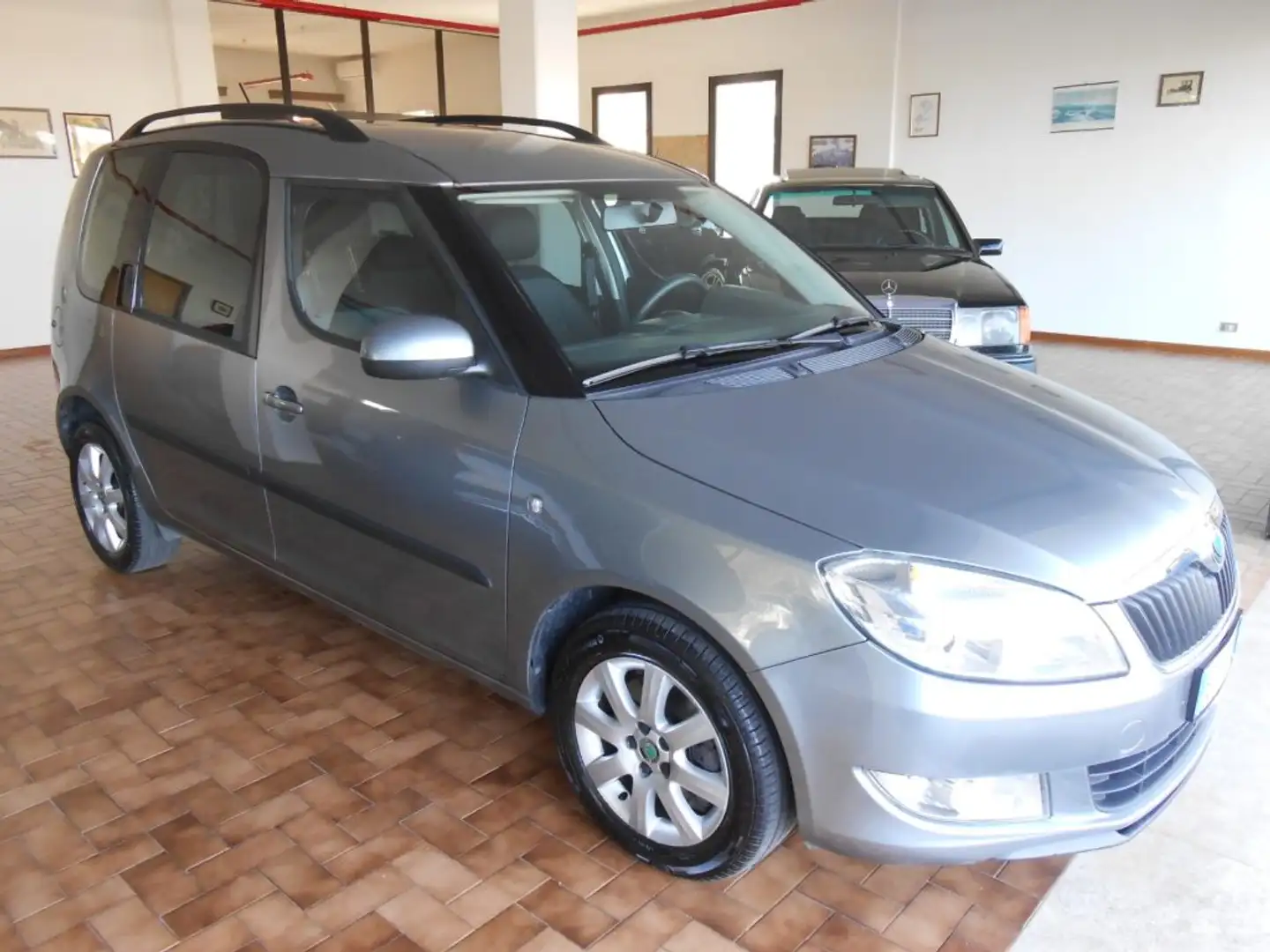 Skoda Roomster 1.6 TDI CR 90CV Active Grigio - 2