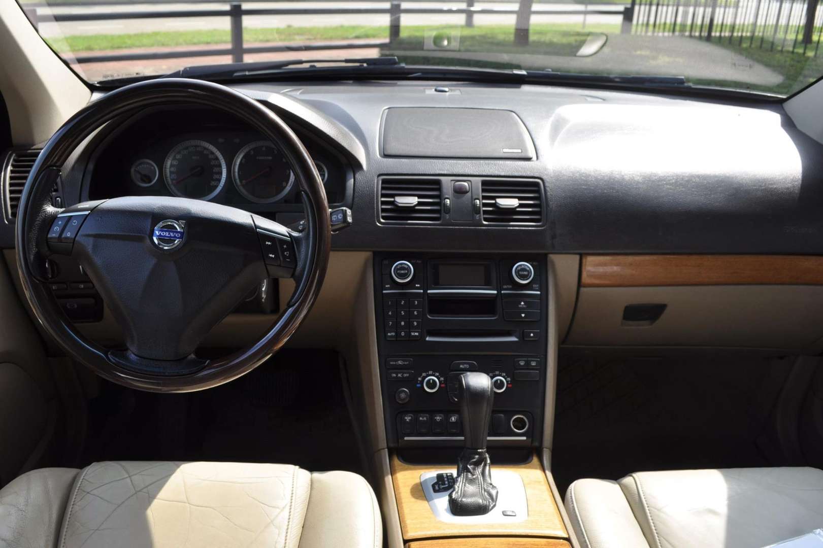 Volvo XC90 afbeelding 4