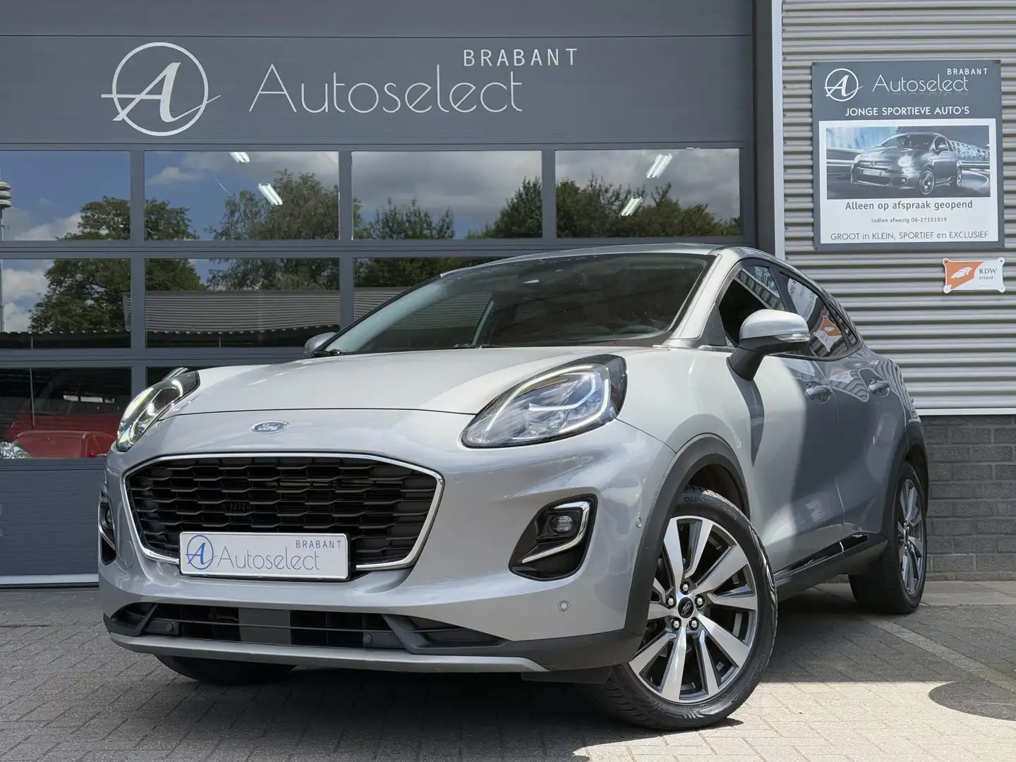 Ford Puma 1.0 EcoBoost Titanium Navi LED Cruise.ctrl Camera Grijs - 1