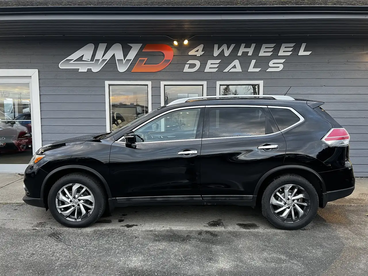 Nissan Rogue снимка Nissan Rogue