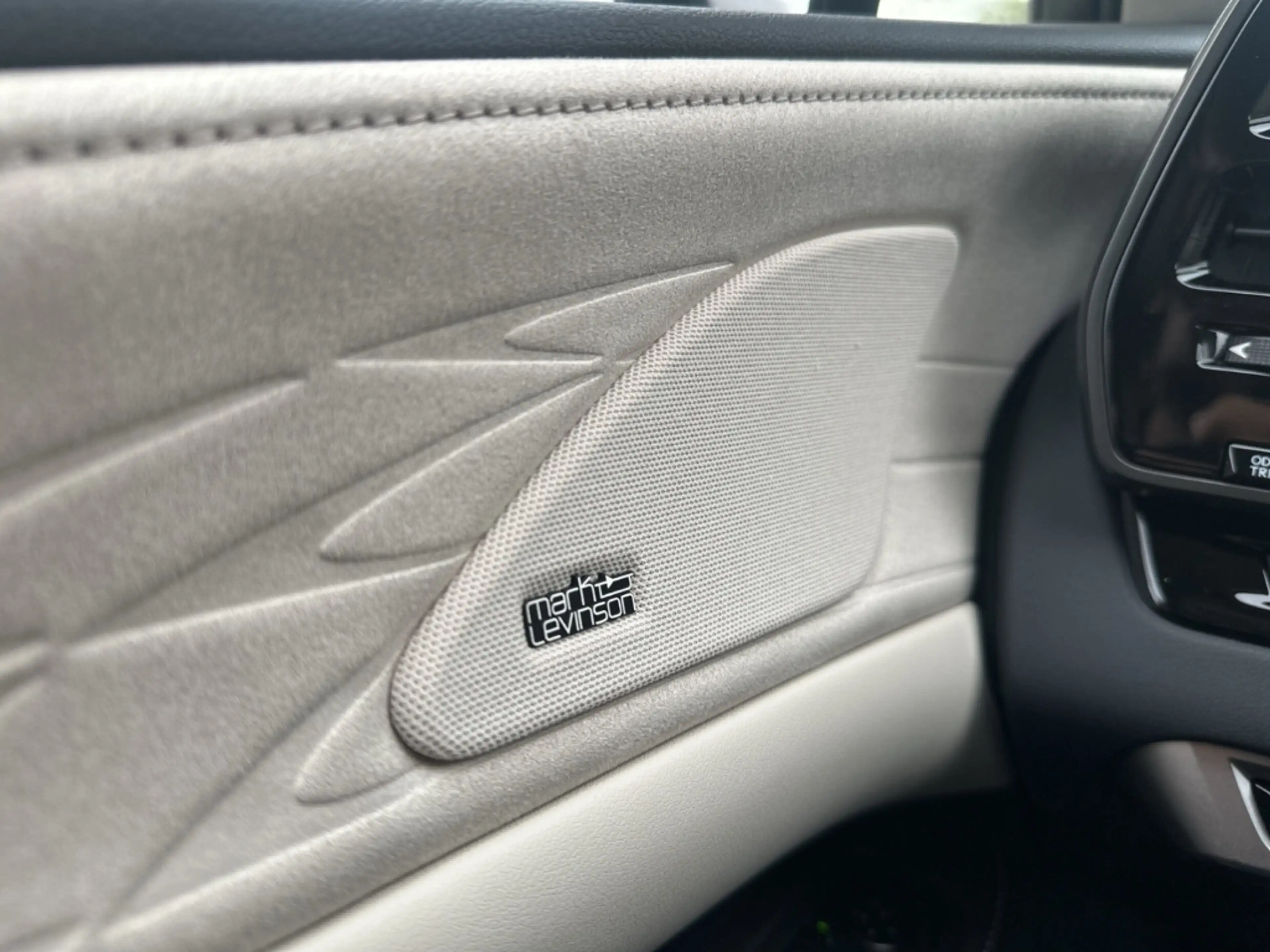 Lexus RX 450h RX450h+ Luxury Line PlugIn AHK-abnehmbar El. Panod — photo 13