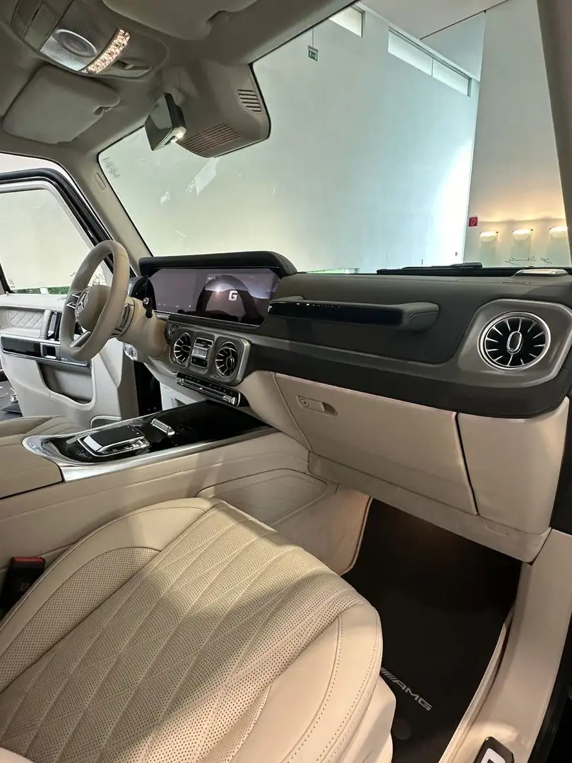 Mercedes-Benz G 450 d AMG Line Standh AHK Sitzkli Černá - 2