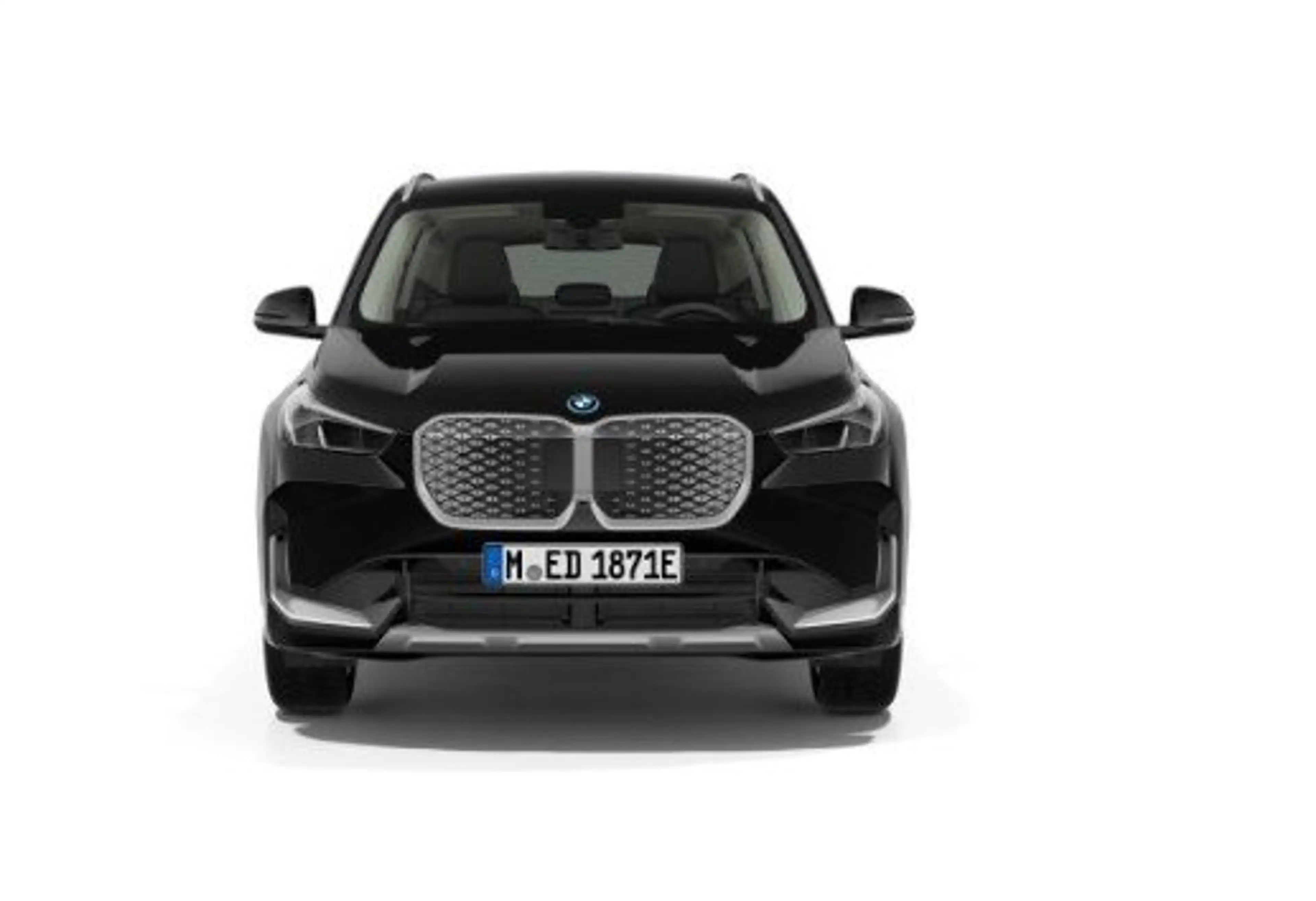 BMW iX1 eDrive20 — photo 3