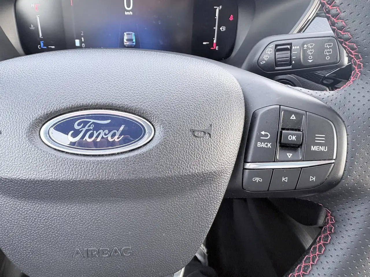 Ford Escape снимка Ford Escape