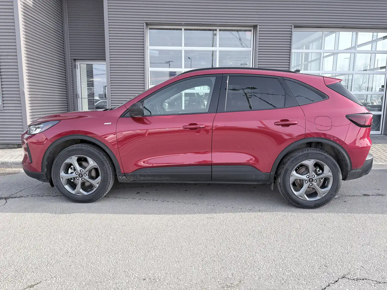 Ford Escape снимка Ford Escape