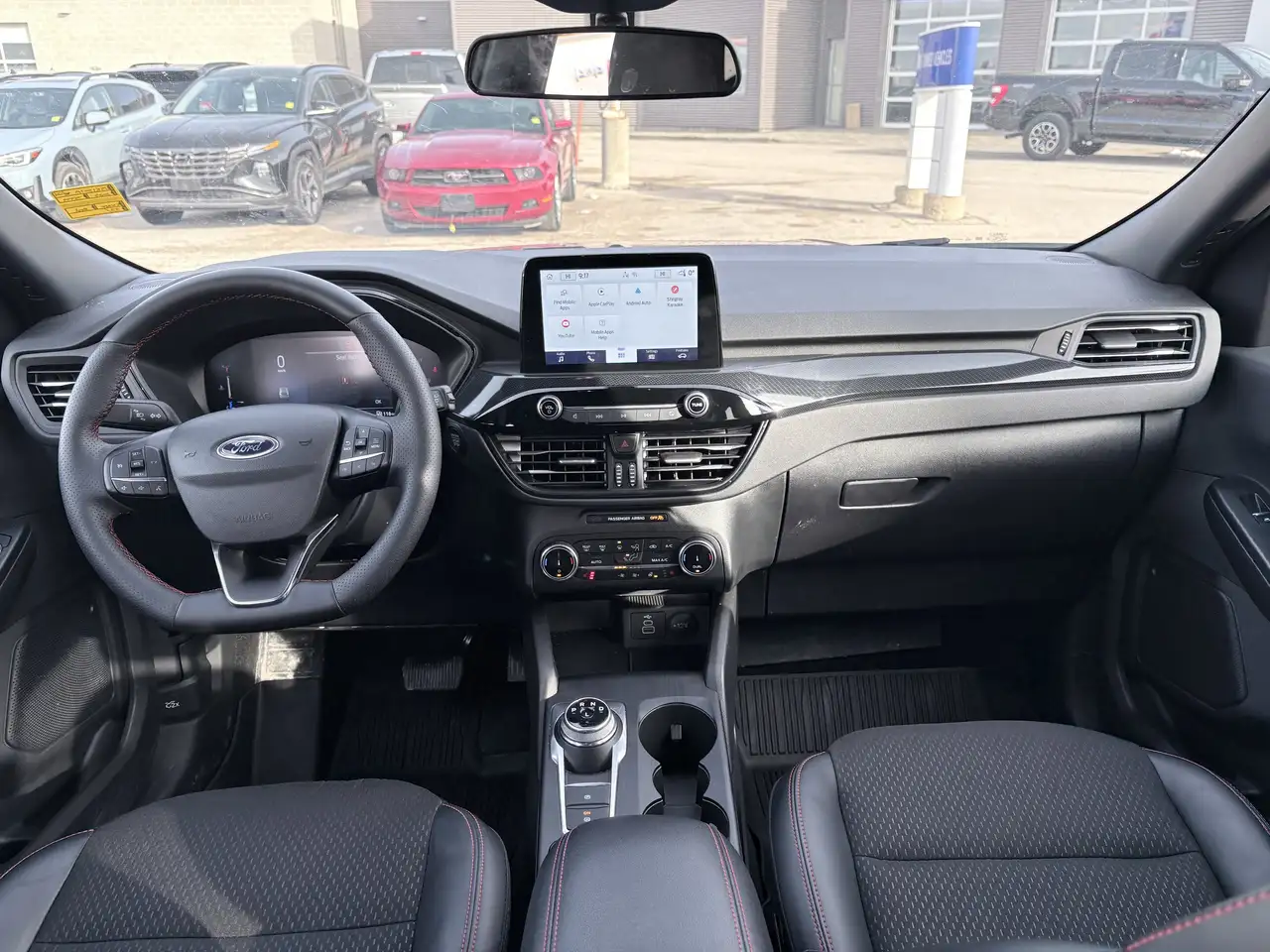 Ford Escape снимка Ford Escape