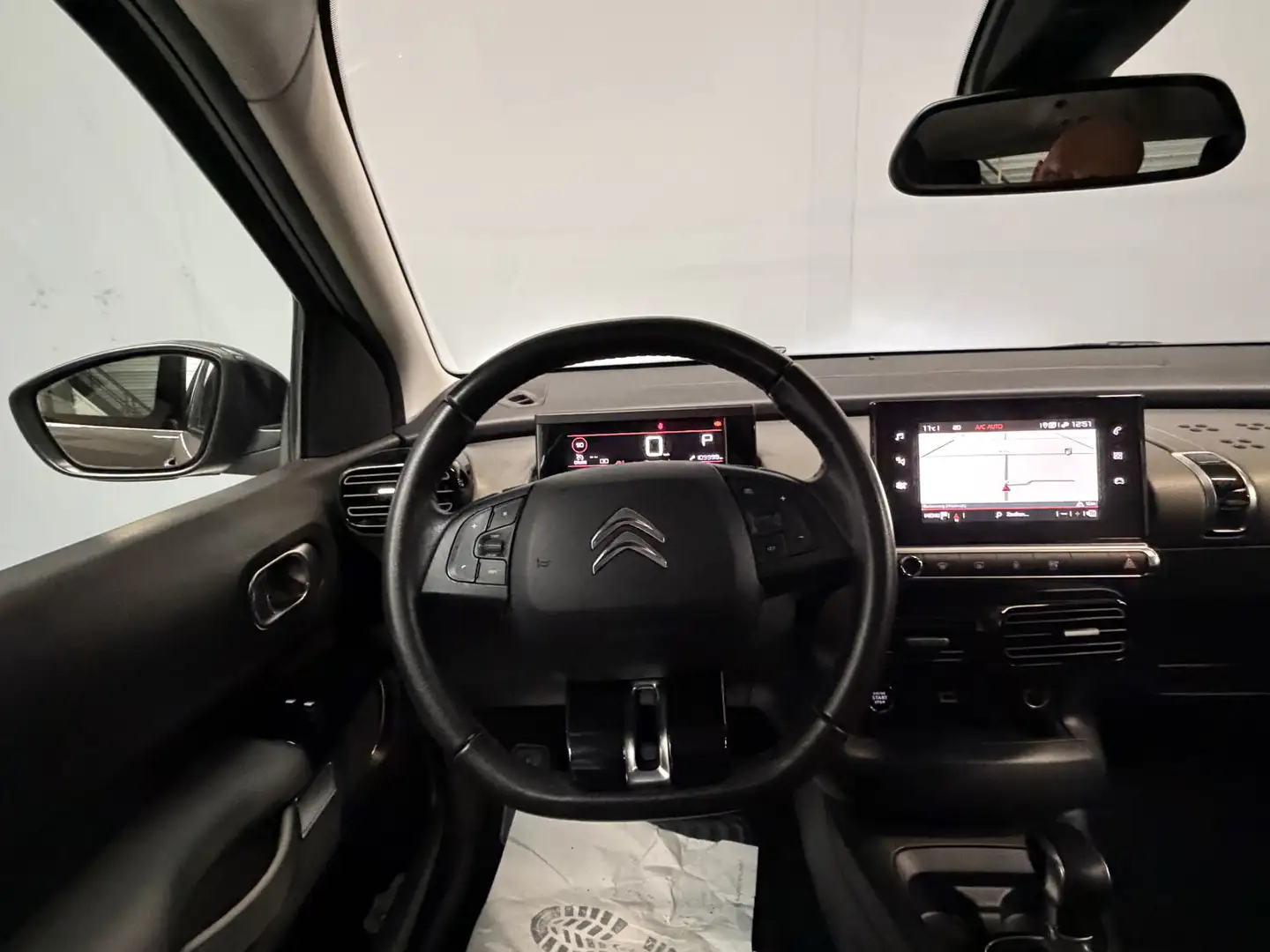 Citroen C4 Cactus 1.2 PureTech Shine Cruise|Navi|Camera| Brun - 2