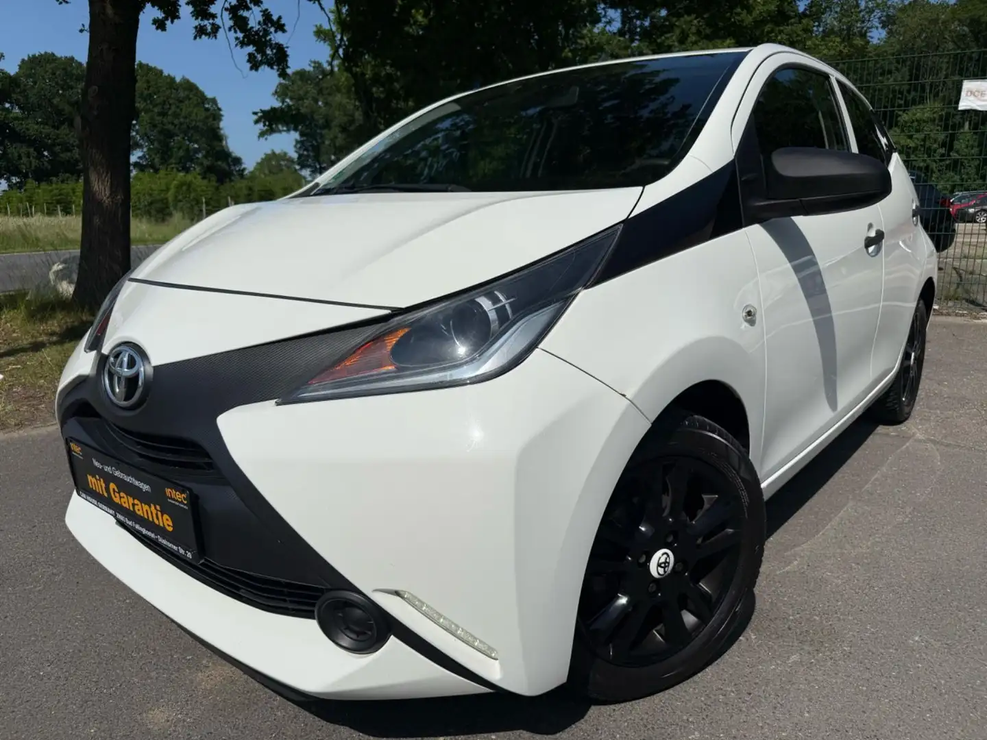 Toyota Aygo AYGO x/SCHECKHEFT/TOP ZUSTAND/ Bianco - 1