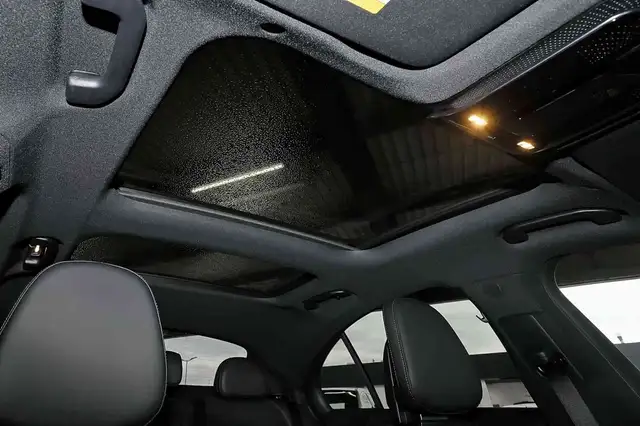 Mercedes-Benz E-Class view 7