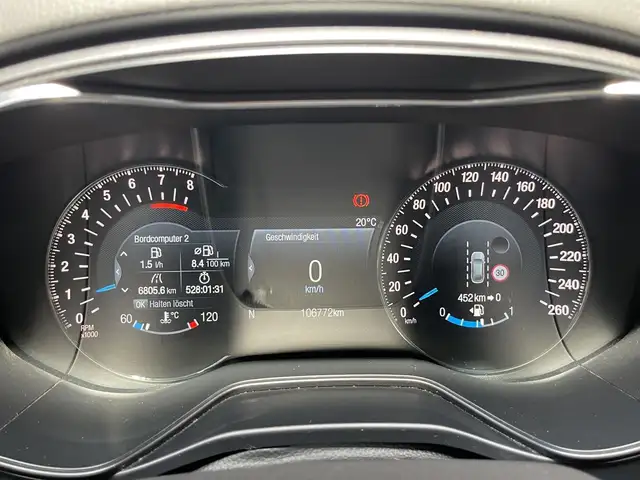 Ford Mondeo view 10