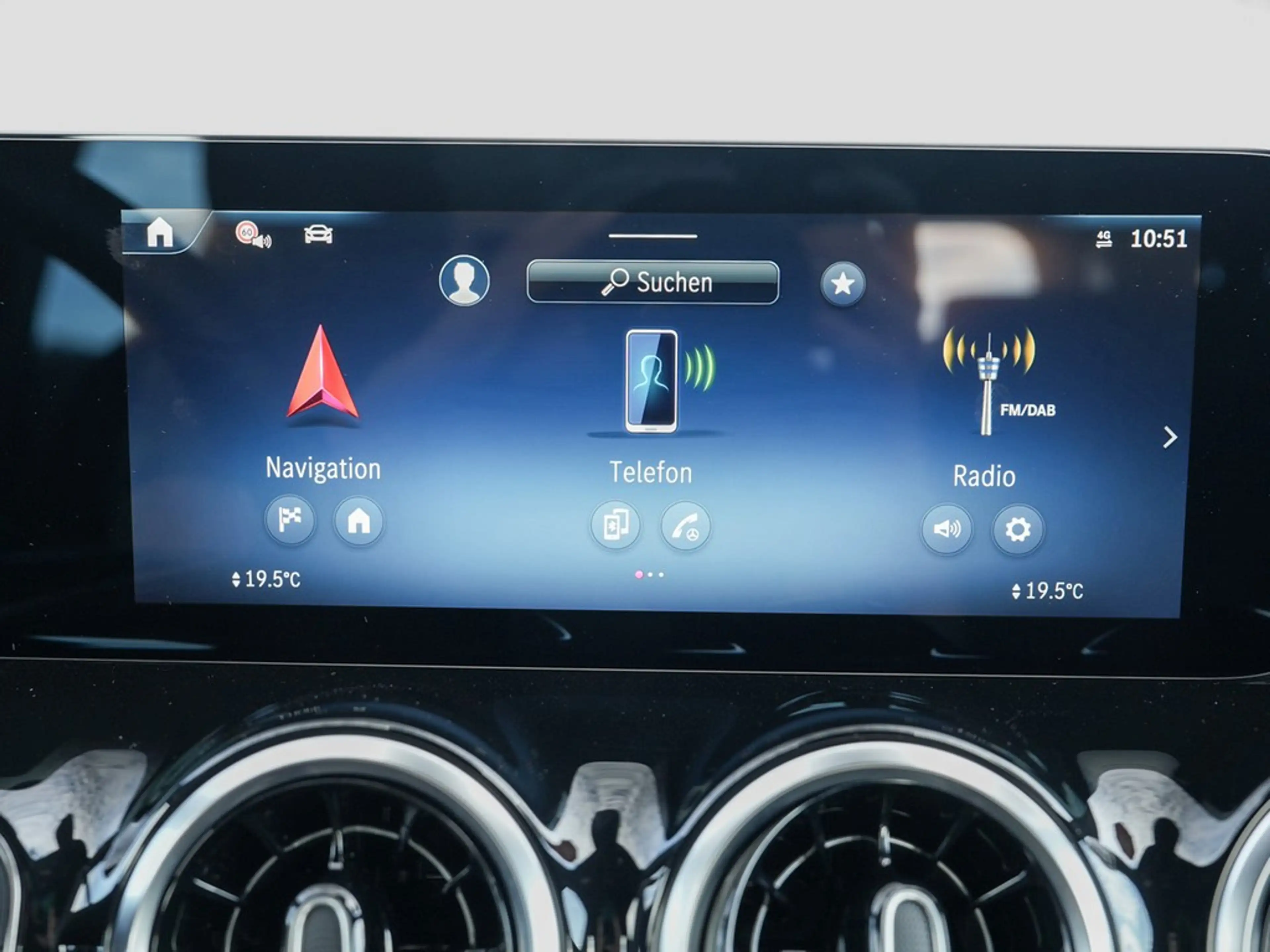 Mercedes-Benz GLA 200 Desingpaket Advanced *LED*AHK*Navi*Kamera*Kessy... — photo 13