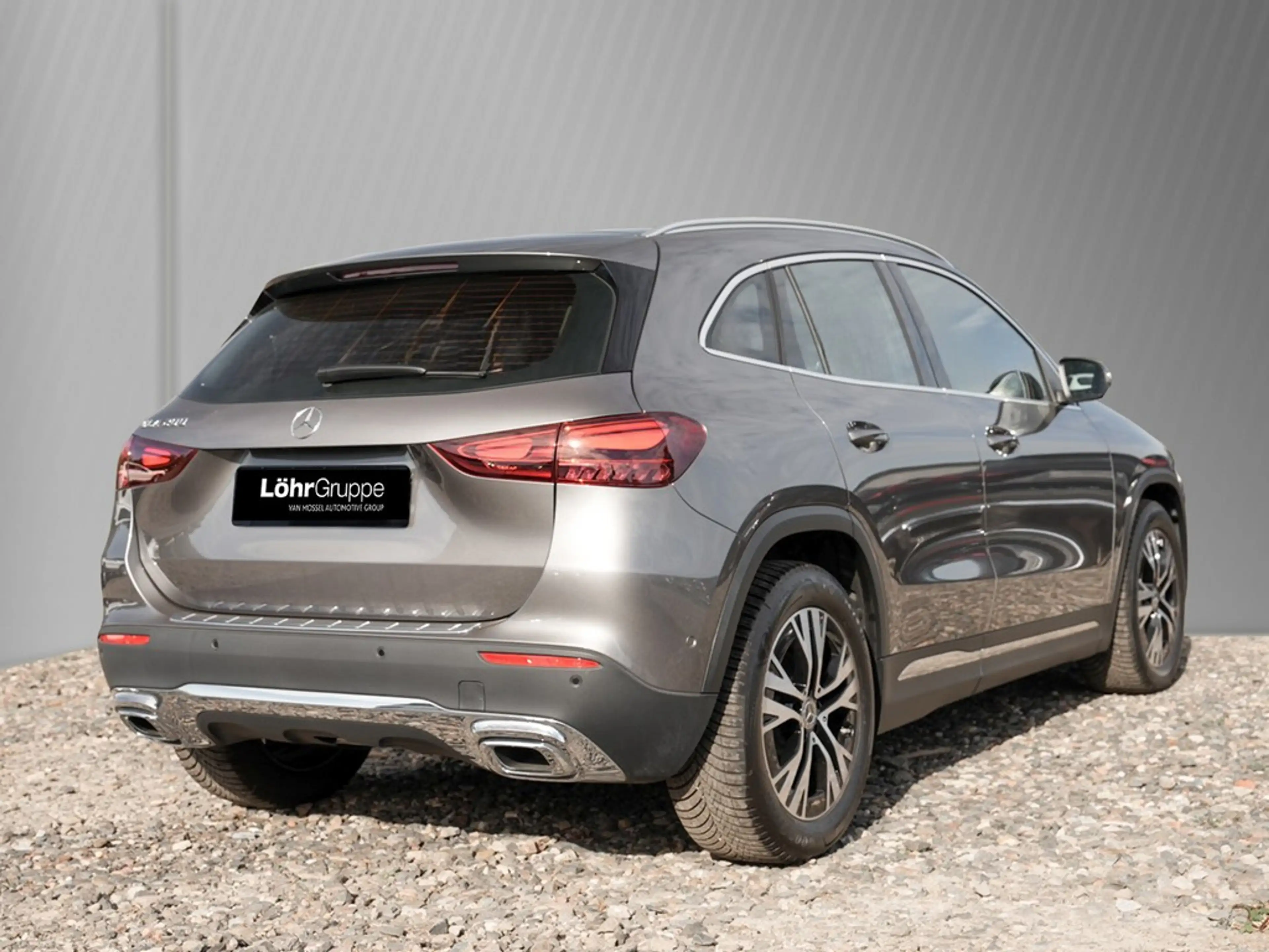 Mercedes-Benz GLA 200 Desingpaket Advanced *LED*AHK*Navi*Kamera*Kessy... — photo 4