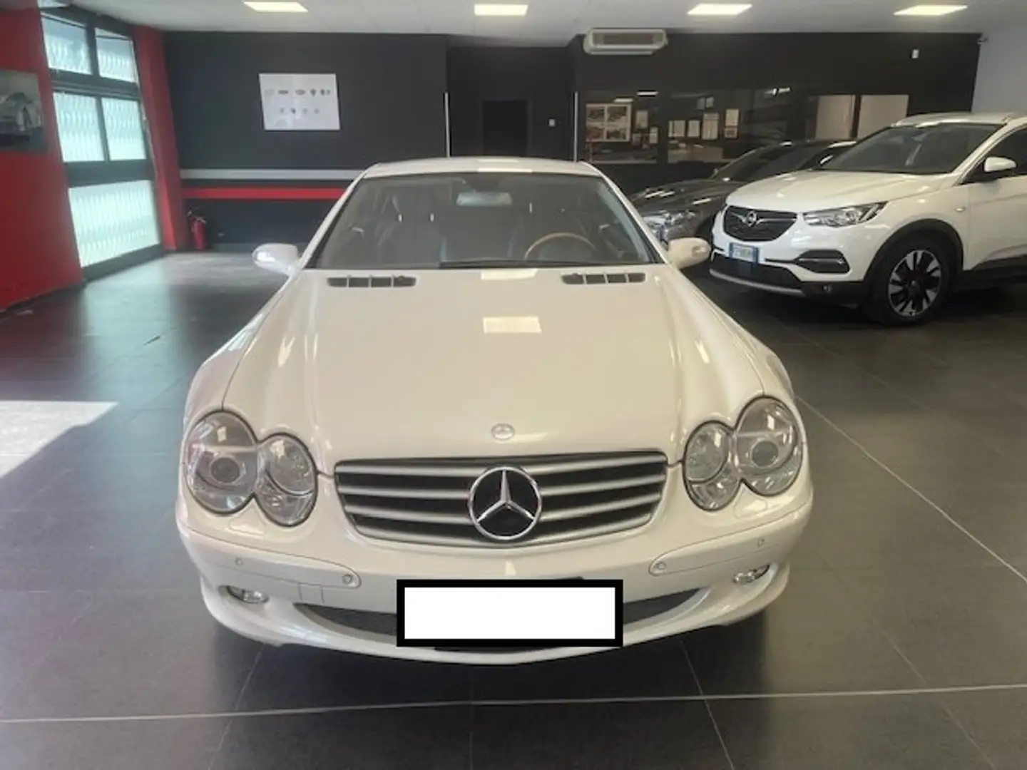 Mercedes-Benz SL 500 designo cat. V8 CABRIO 7 G-TRONIC. PARI AL NUOVO!! Белый - 1