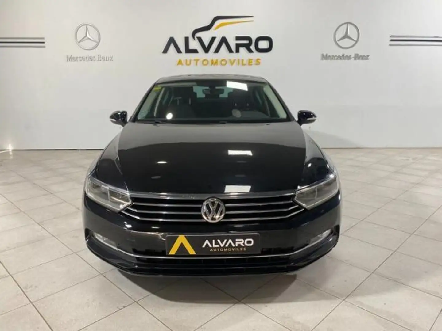 Volkswagen Passat 2.0TDI Advance 110kW Noir - 2