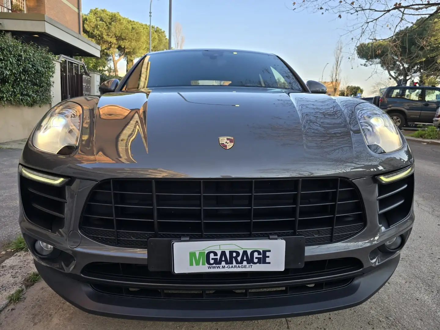 Porsche Macan 2.0 Gris - 1