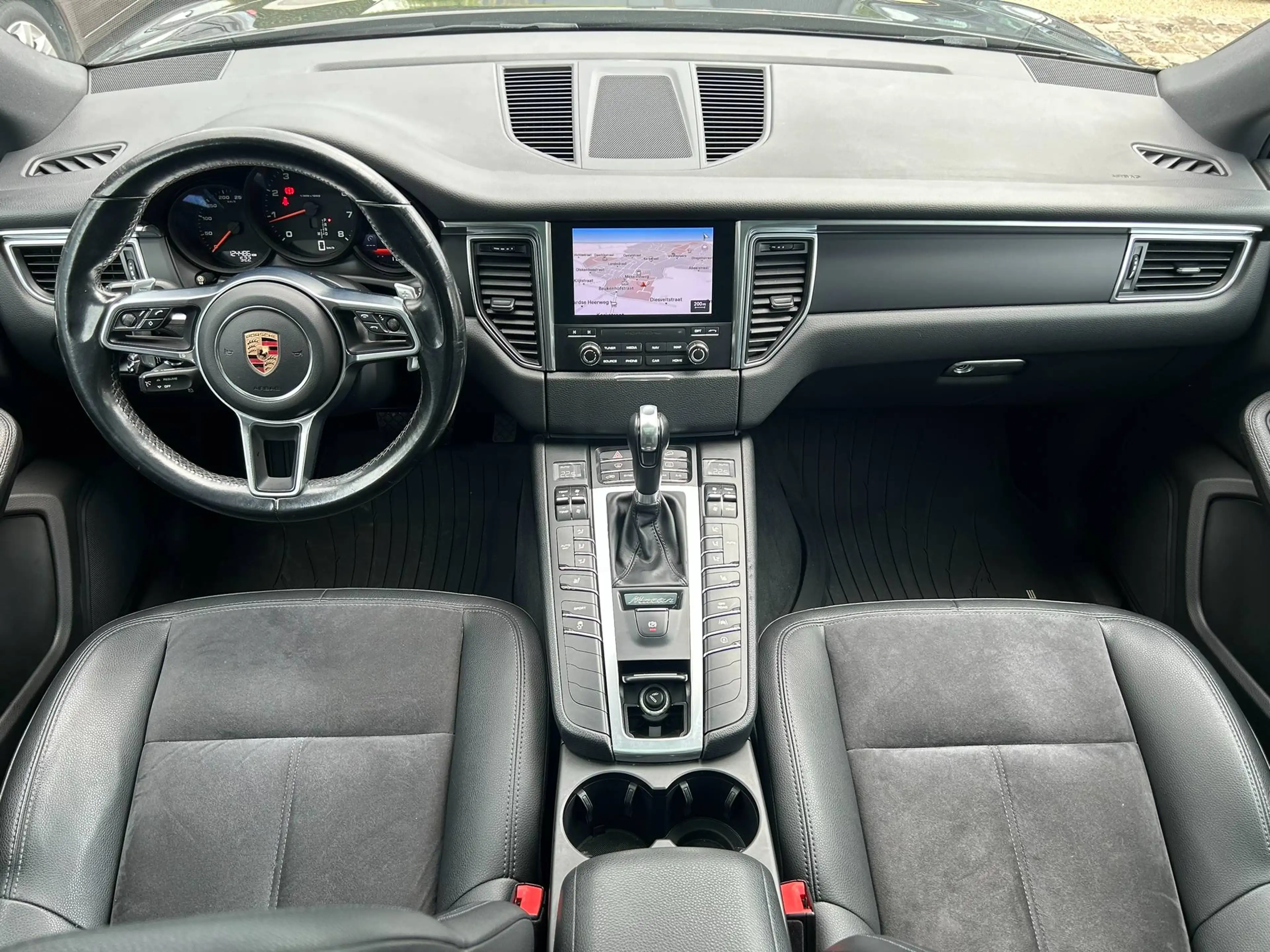 Porsche Macan Macan 2.0 Turbo PDK — photo 9
