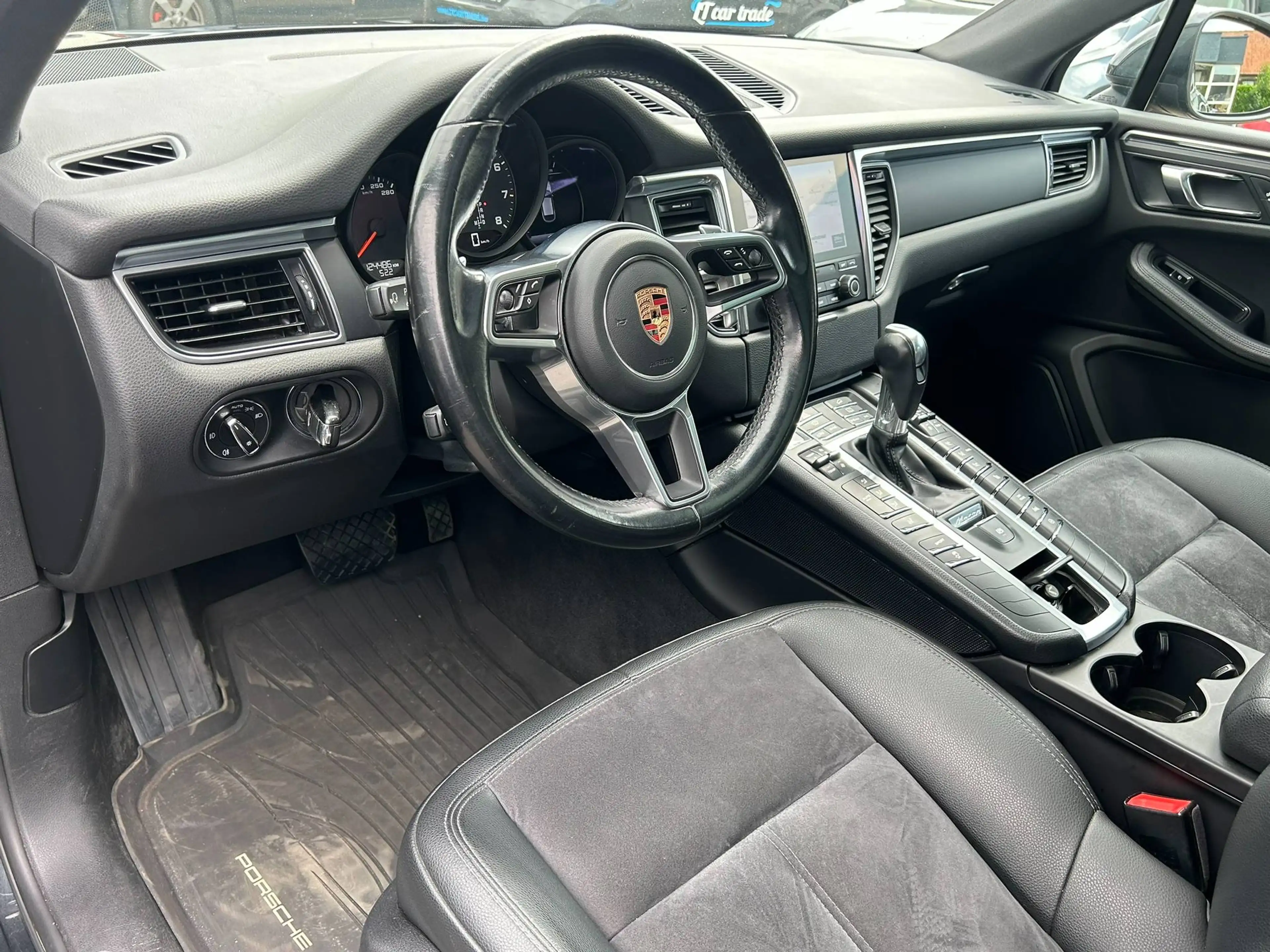 Porsche Macan Macan 2.0 Turbo PDK — photo 13