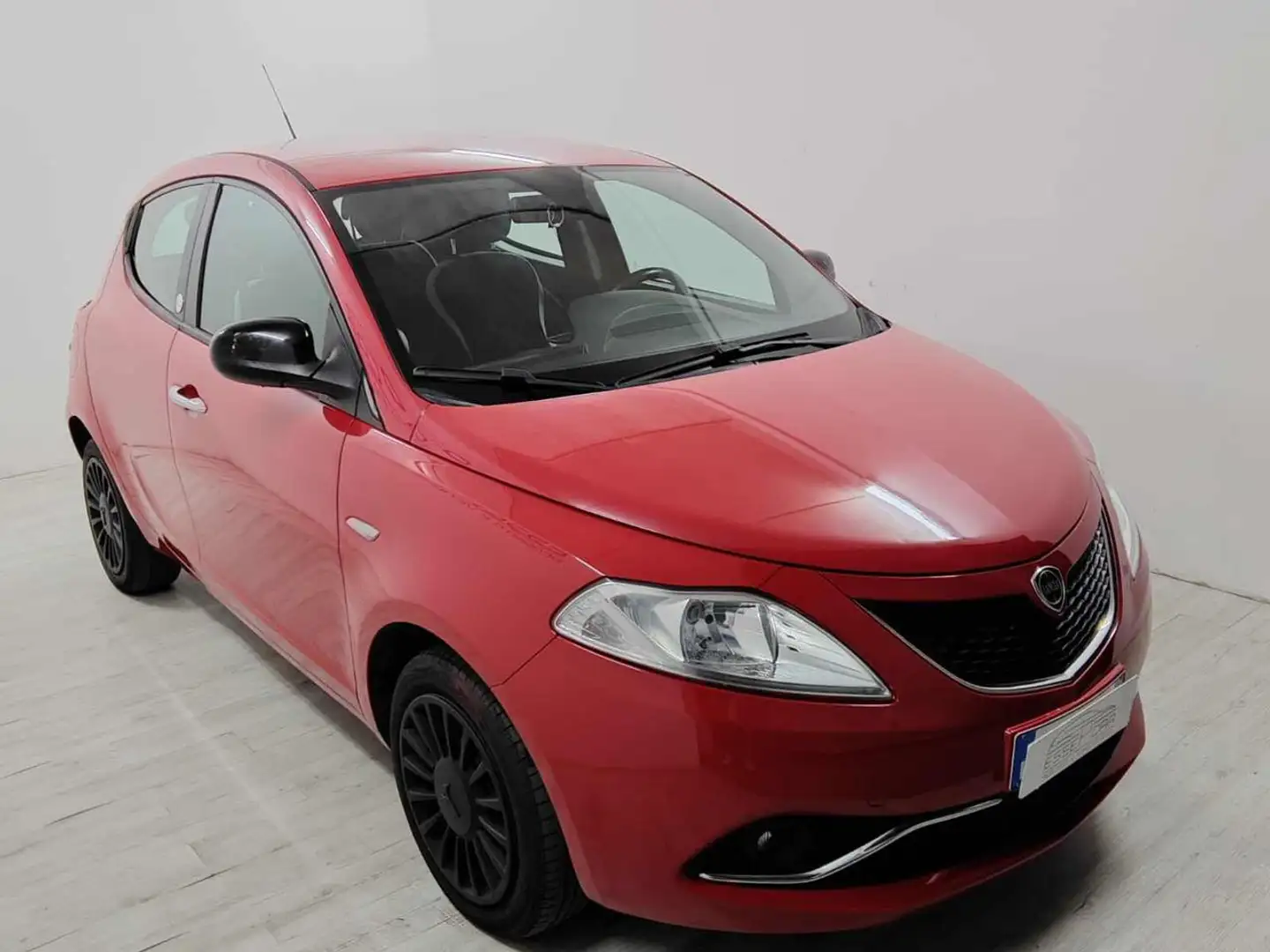 Lancia Ypsilon 1.2 69 CV 5 porte GPL Ecochic Unyca Rouge - 2