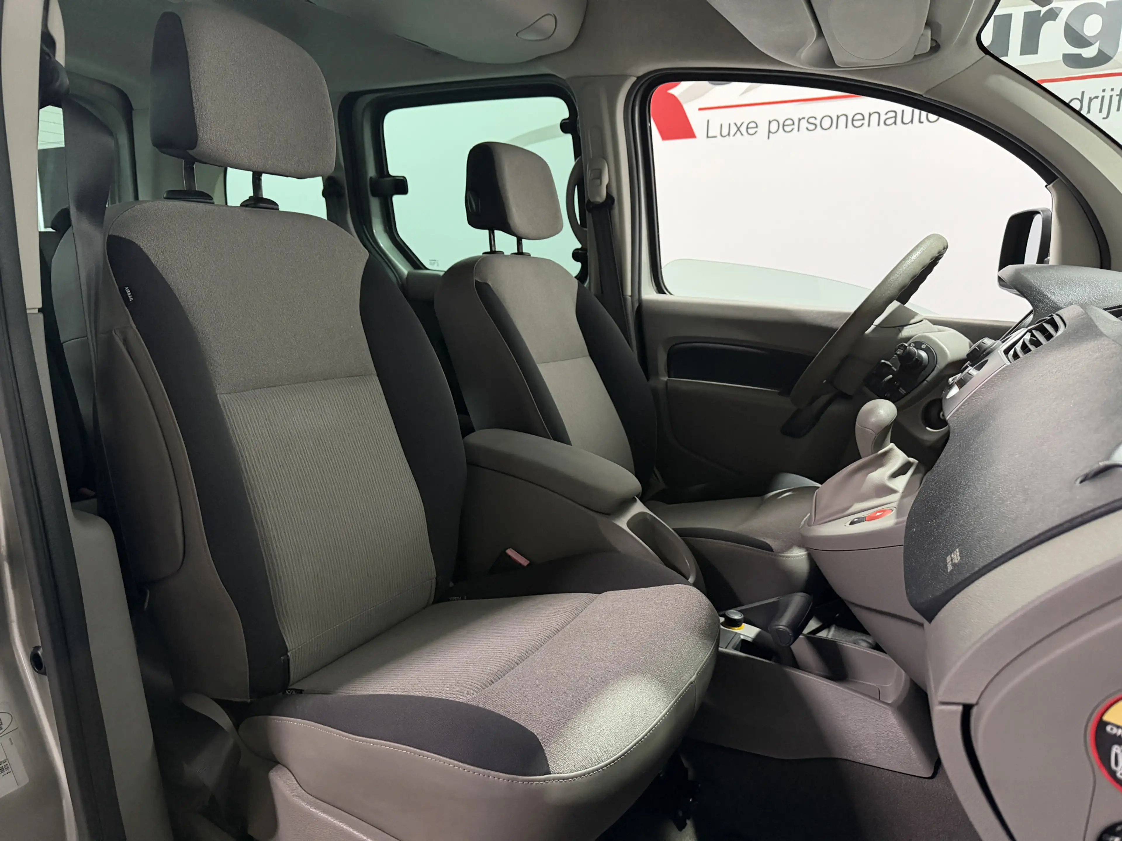 Renault Kangoo Family 1.6-16V Privilège - Automaat - 5 pers. — photo 16