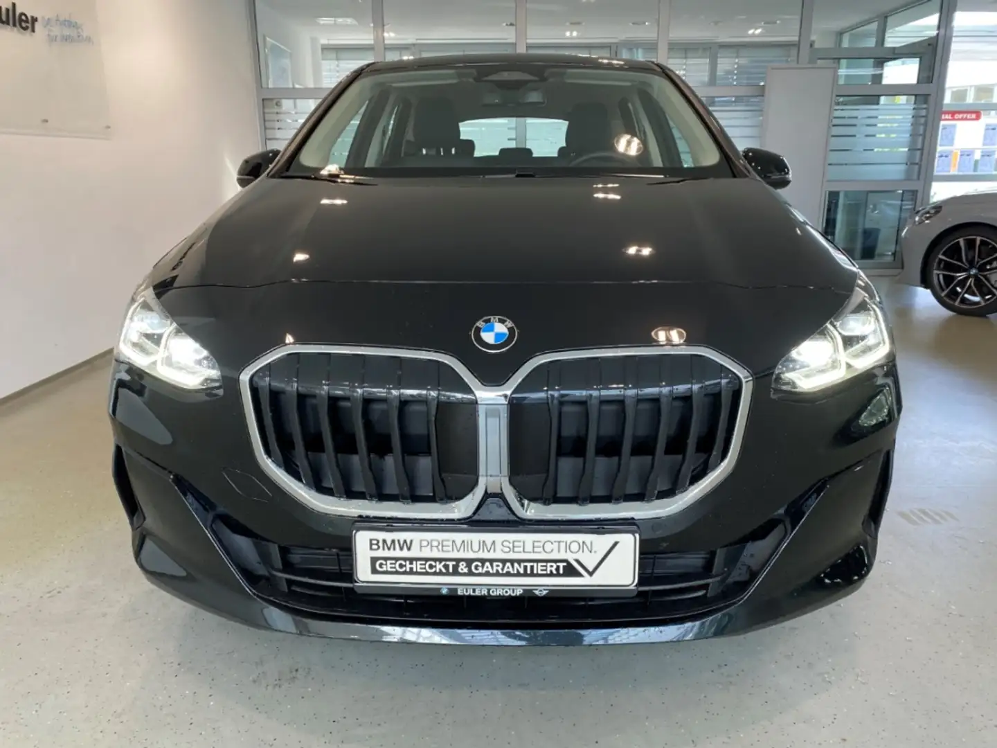 BMW 216 Active Tourer i 17'' adLED ParkAss M-Lenkrad Komfo Schwarz - 2