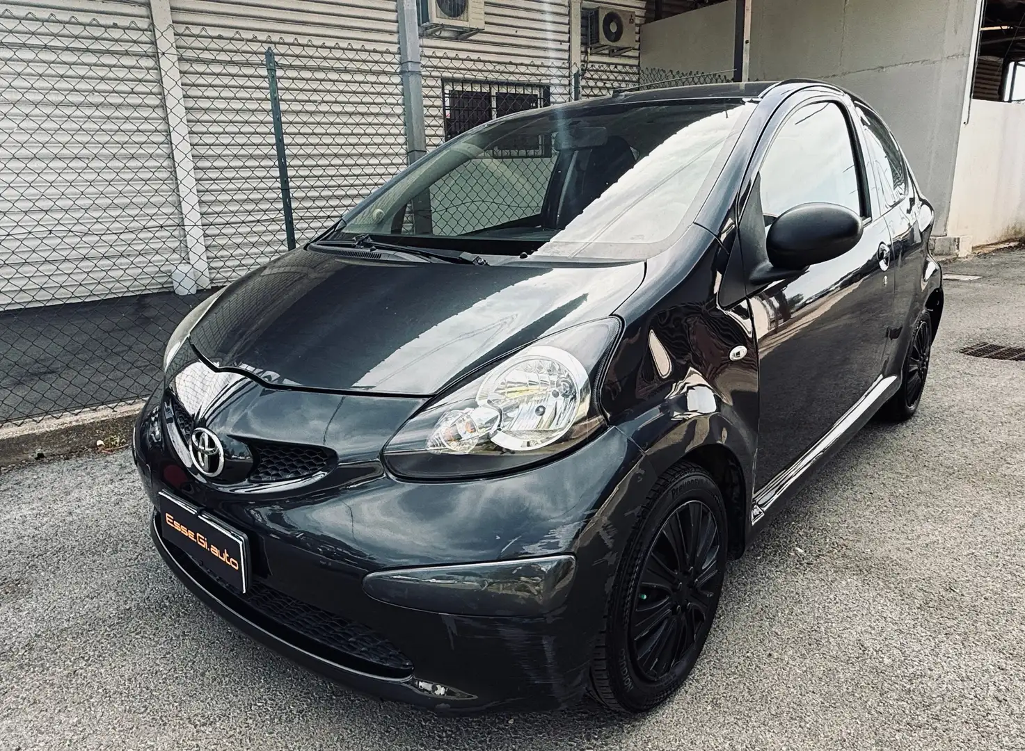 Toyota Aygo Aygo **VED.NOTE** Grigio - 1