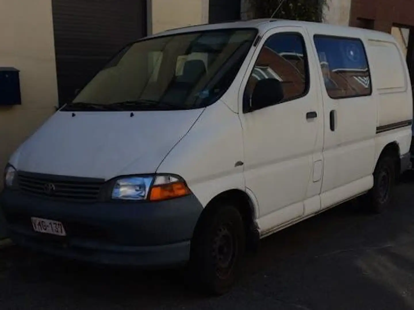 Toyota Hiace 2500 cc turbo 4D4 Білий - 1