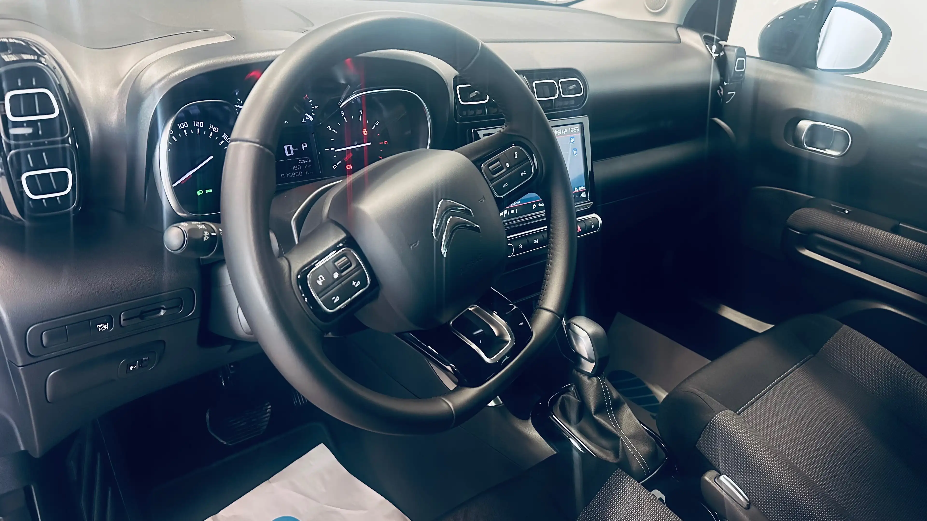 Citroen C3 Aircross 1.2 *15.900KM* BOITE AUTO NAVI CLIM CARPLAY BLUETOOTH LIM — photo 9