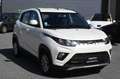 Mahindra KUV100 1.2 K8 m-bifuel Weiß - thumbnail 2