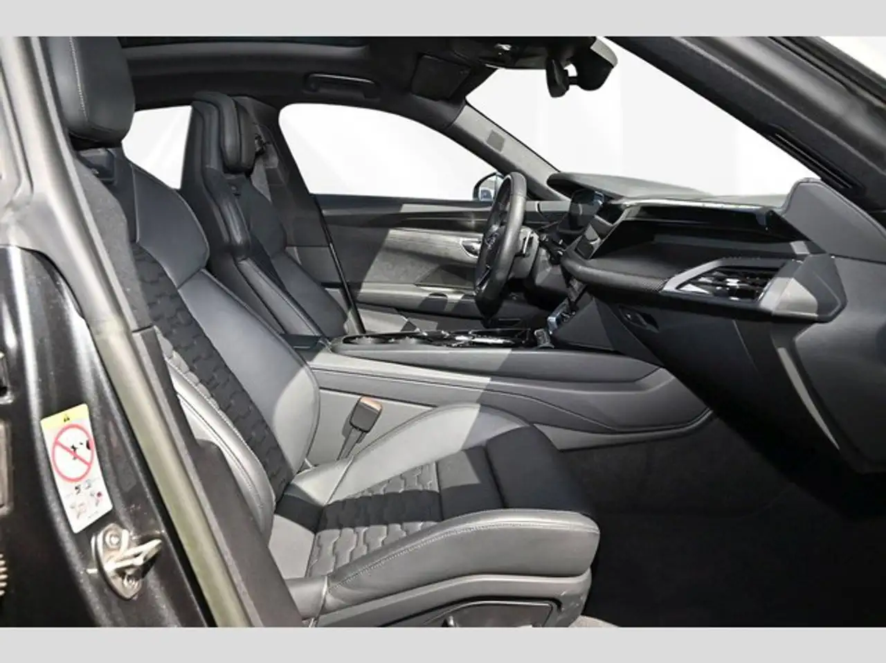 Audi e-tron GT RS Laser HuD BO Pano Sitzbelüft. 6