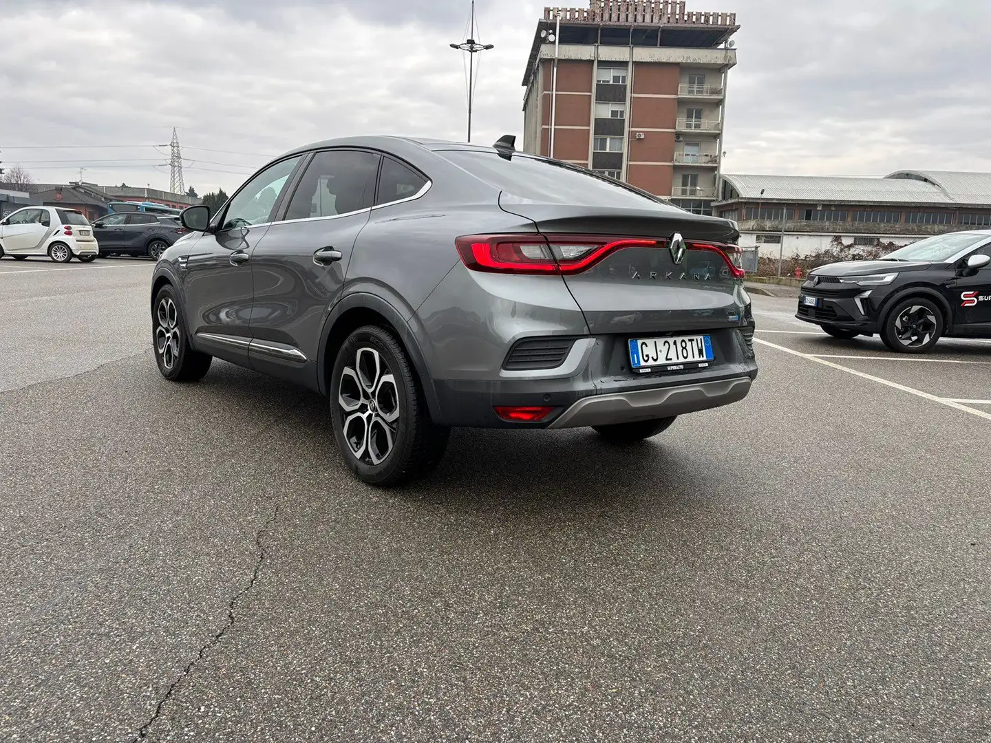 Renault Arkana 1.6 E-Tech full hybrid Intens Auto 145cv Gris - 2