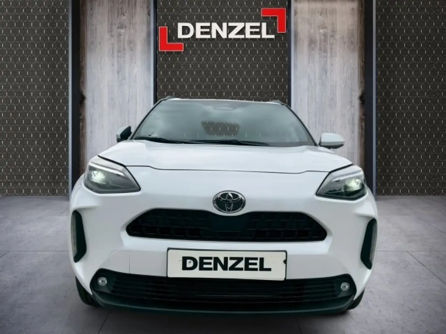 Toyota Yaris Cross - 1,5 l 4x2 HY  Active Drive Weiß - 2