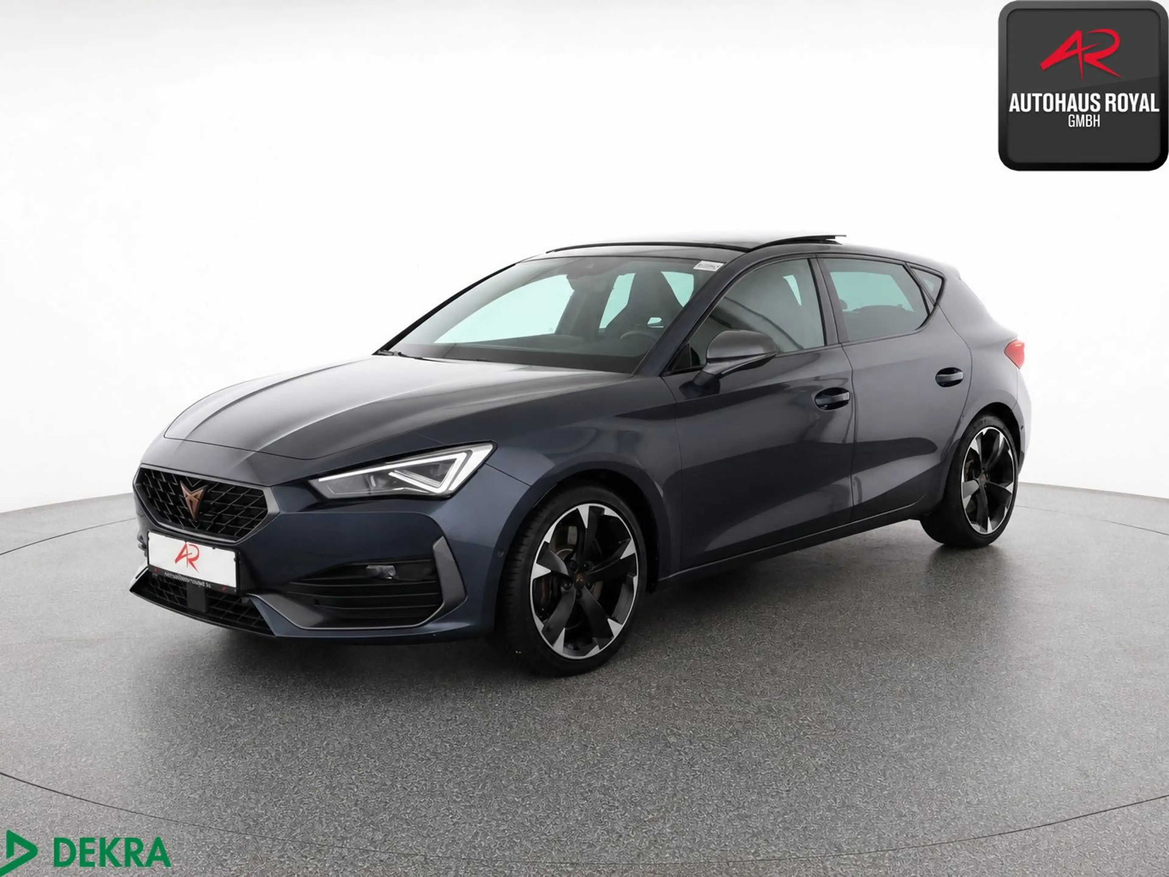 CUPRA Leon 2.0 TSI VZ PANO,MATRIX,MEMORY,TOTWINKEL,ACC