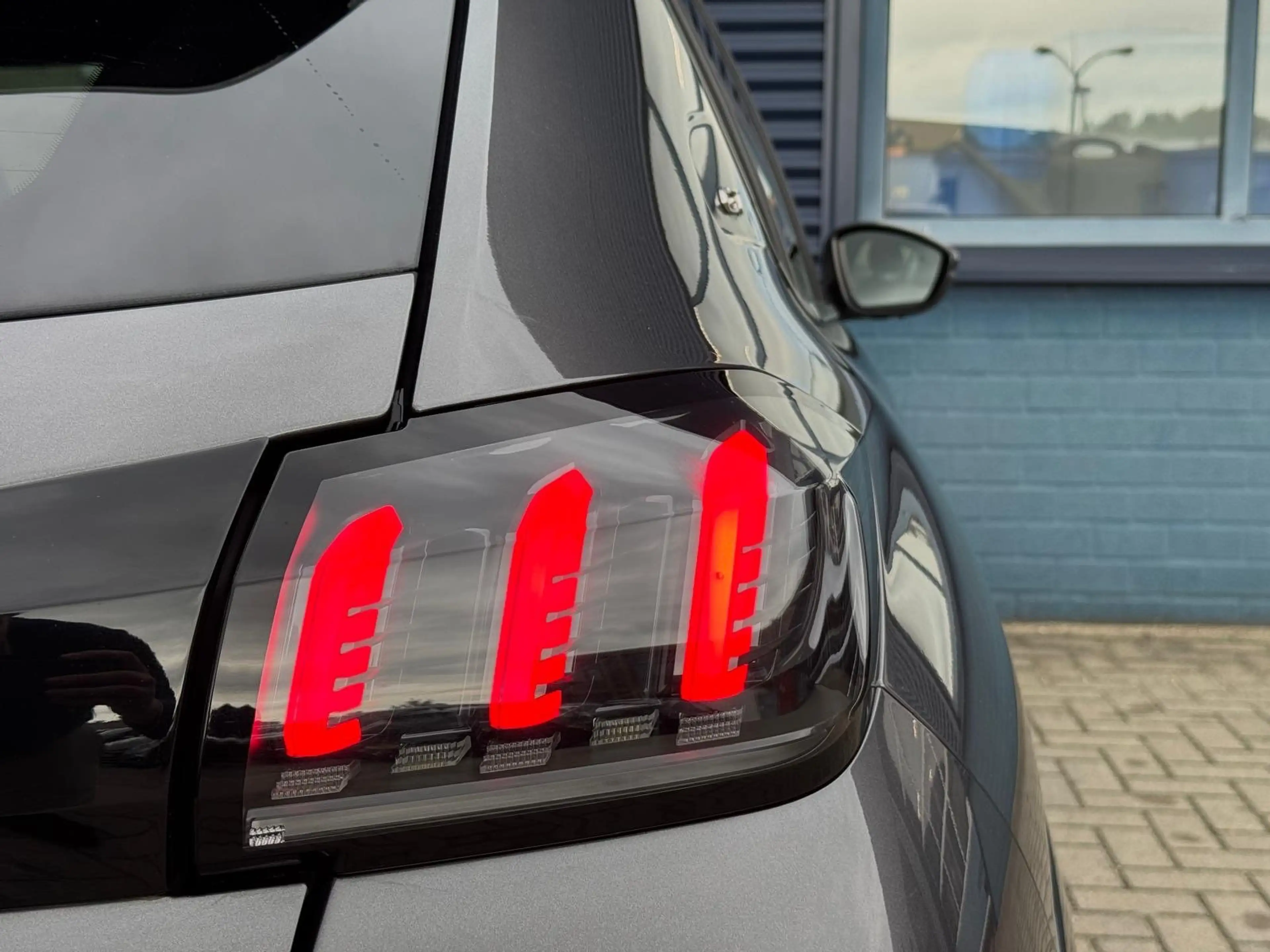 Peugeot 208 1.2 PureTech GT Pack | CAMERA | NAVI | APPLE CARPL — photo 19