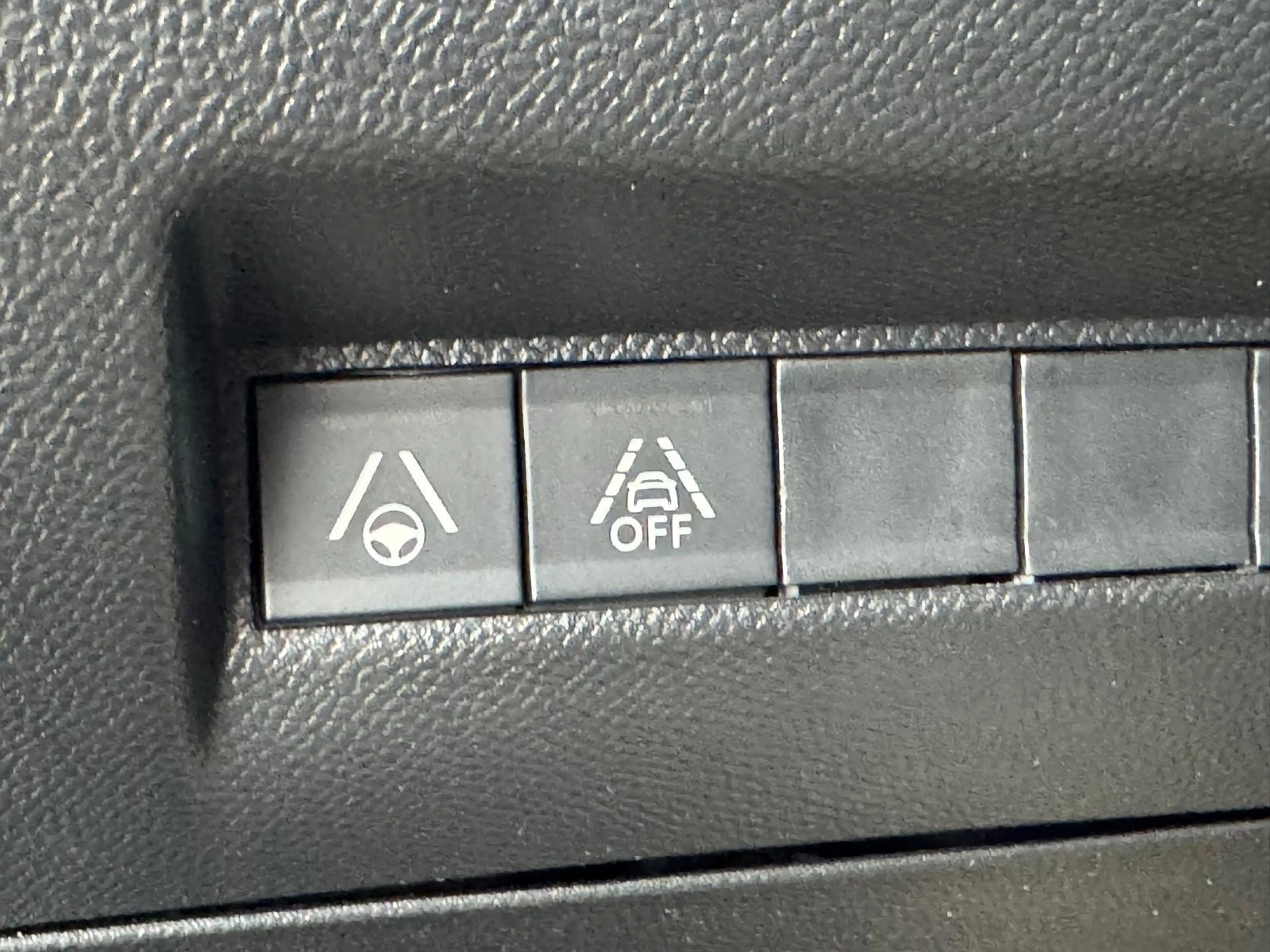 Peugeot 208 1.2 PureTech GT Pack | CAMERA | NAVI | APPLE CARPL — photo 38