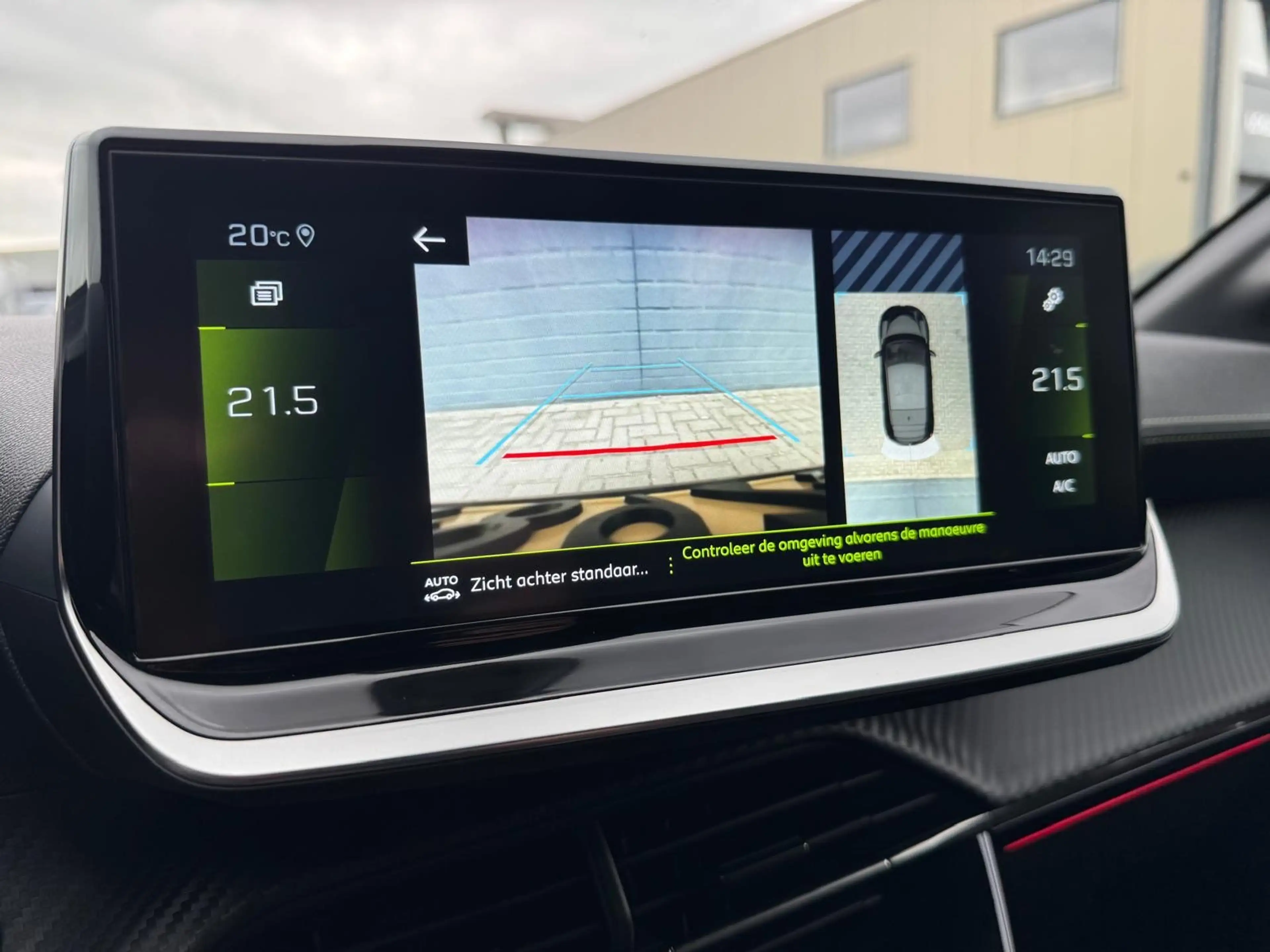 Peugeot 208 1.2 PureTech GT Pack | CAMERA | NAVI | APPLE CARPL — photo 24