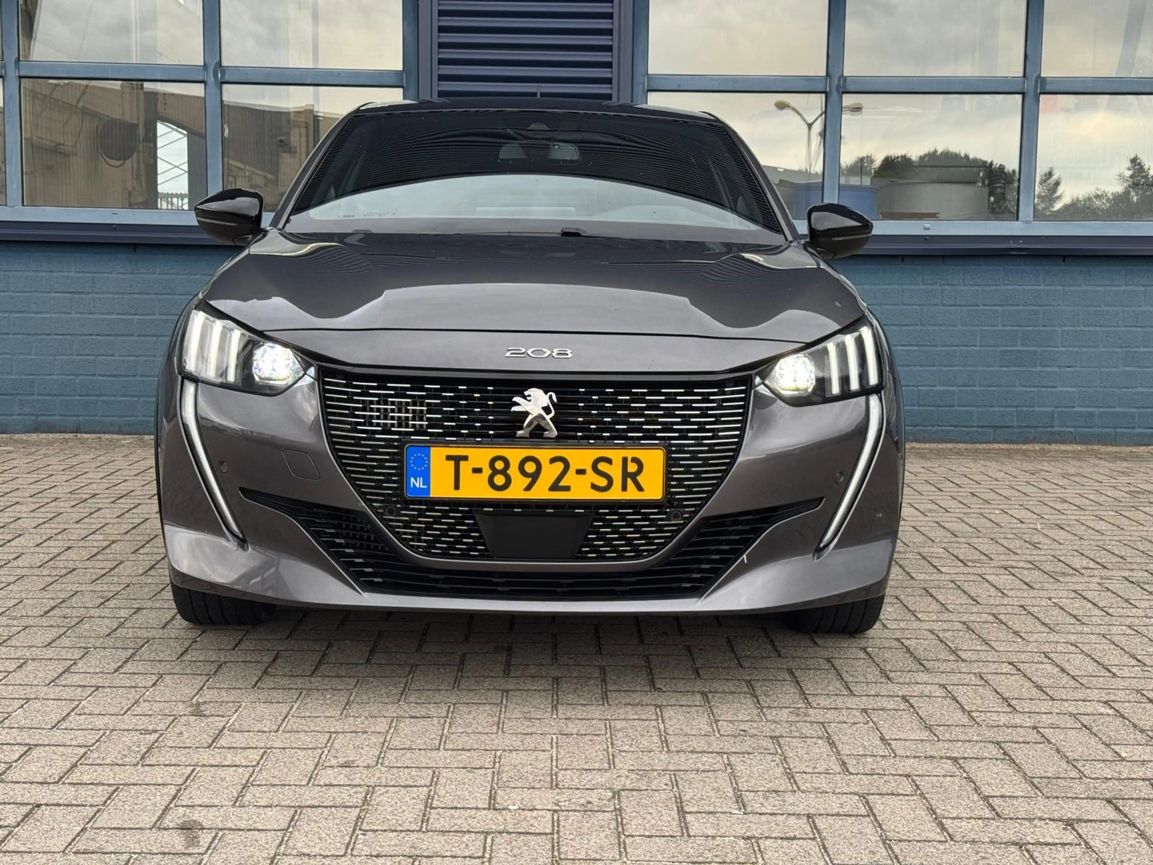 Peugeot 208 1.2 PureTech GT Pack | CAMERA | NAVI | APPLE CARPL — photo 32