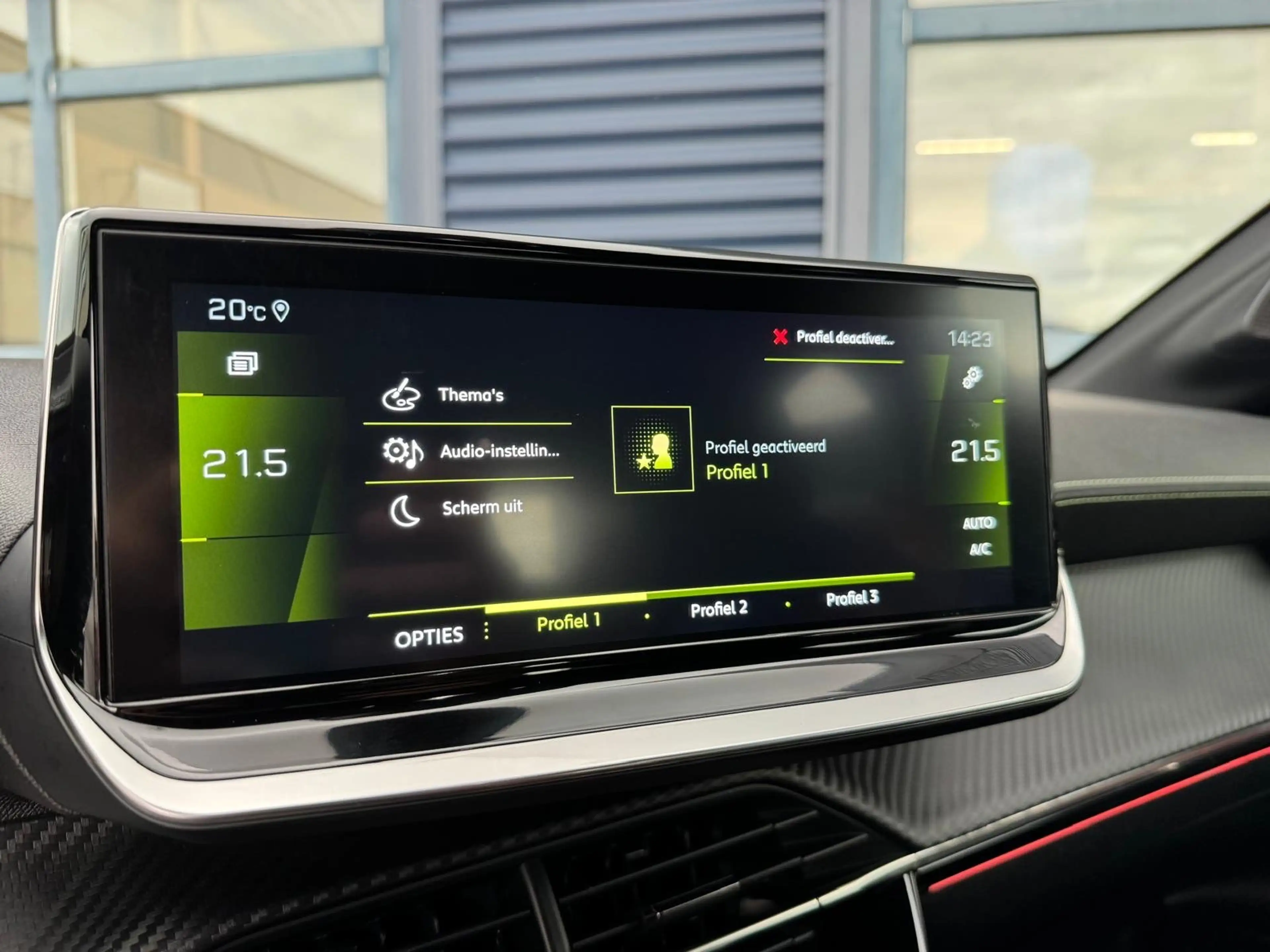 Peugeot 208 1.2 PureTech GT Pack | CAMERA | NAVI | APPLE CARPL — photo 29