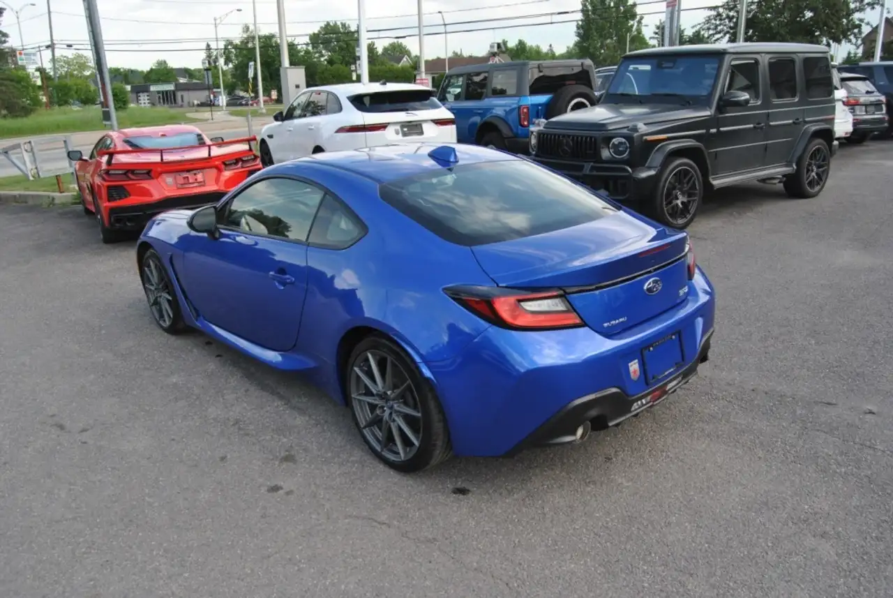 Subaru BRZ снимка Subaru BRZ