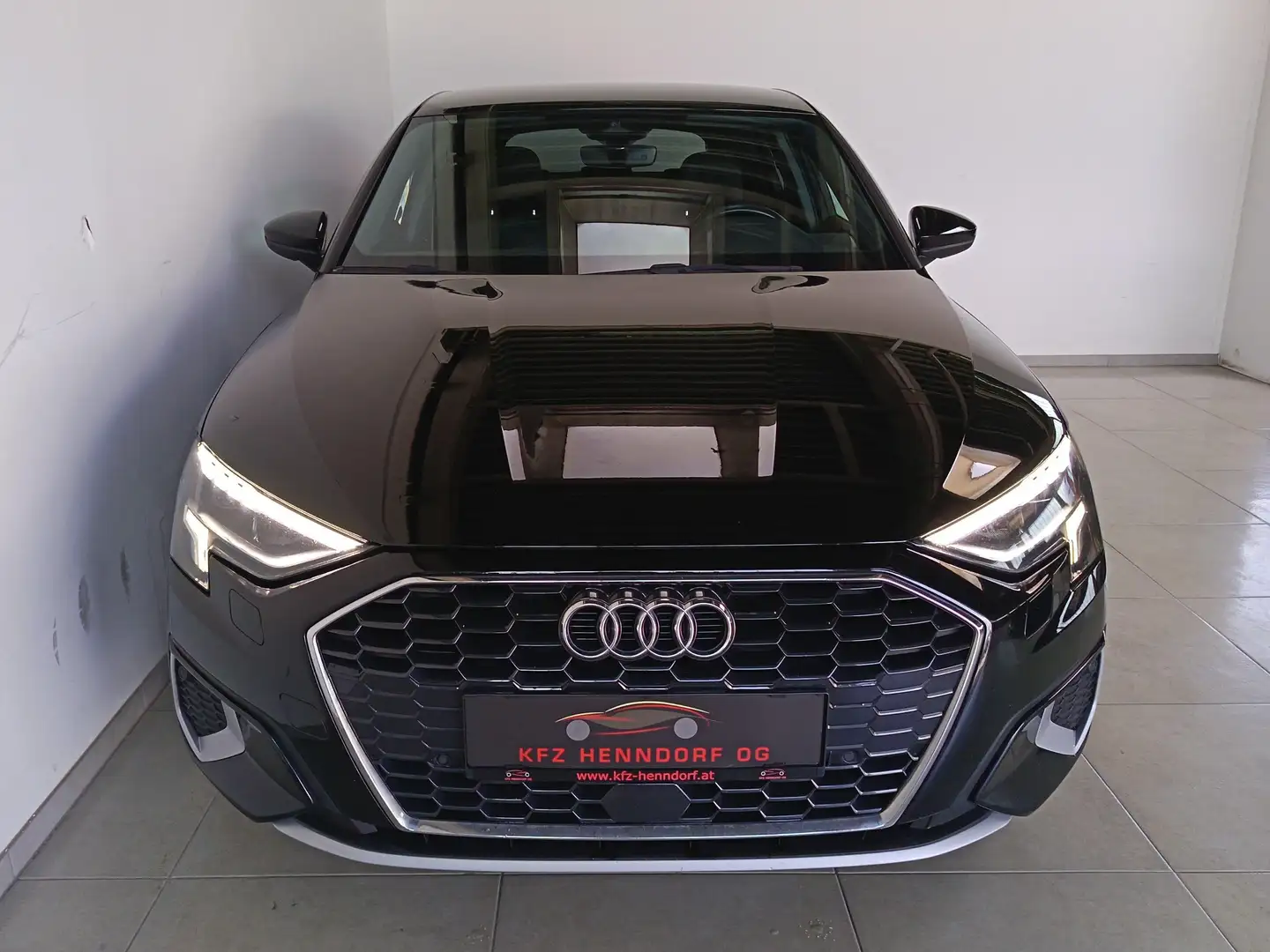 Audi A3 30 TDI advanced S-tronic advanced Schwarz - 2