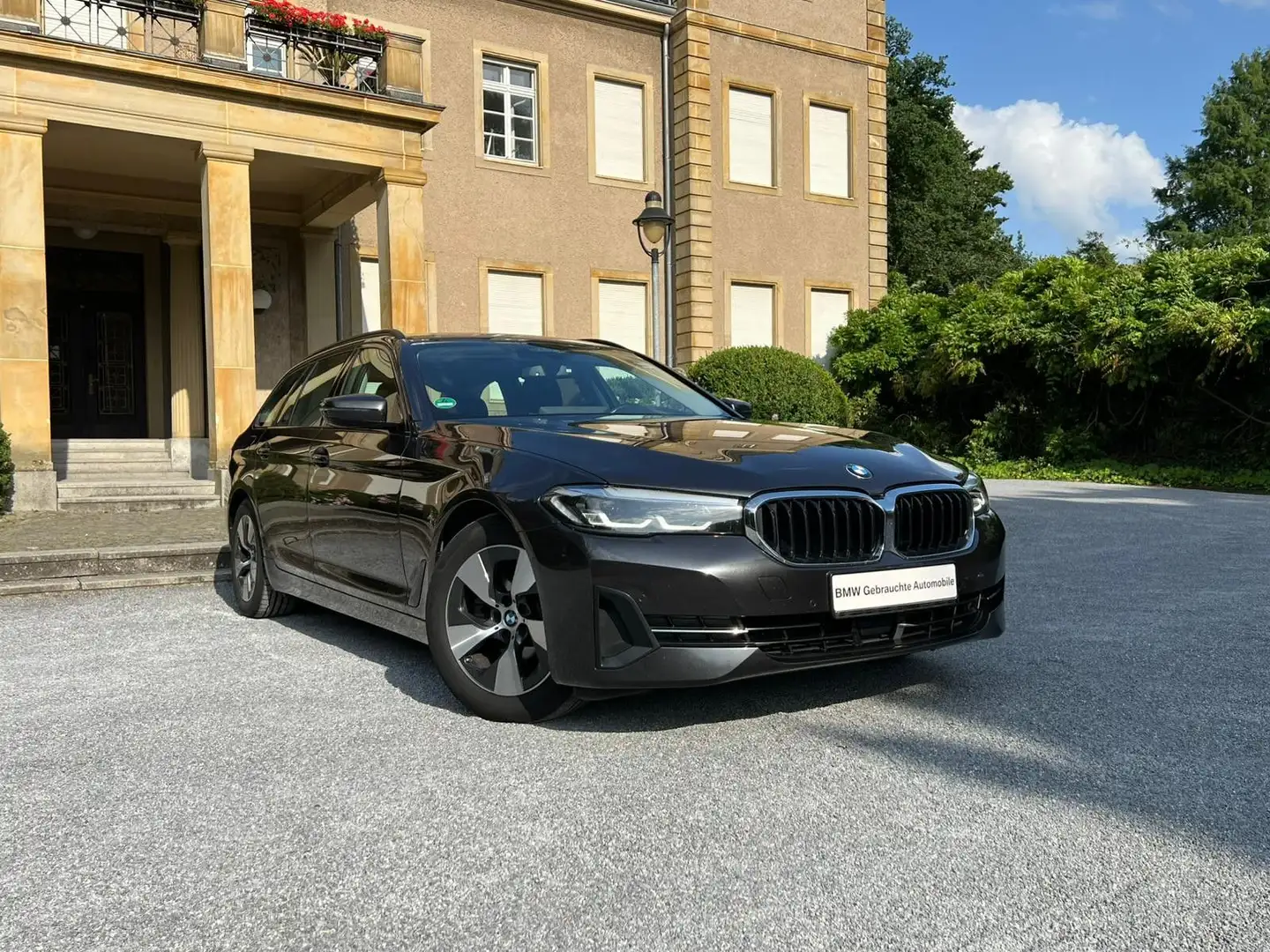 BMW 520 dT Panorama Head-Up Parking Assis  Harman/kar Grijs - 1