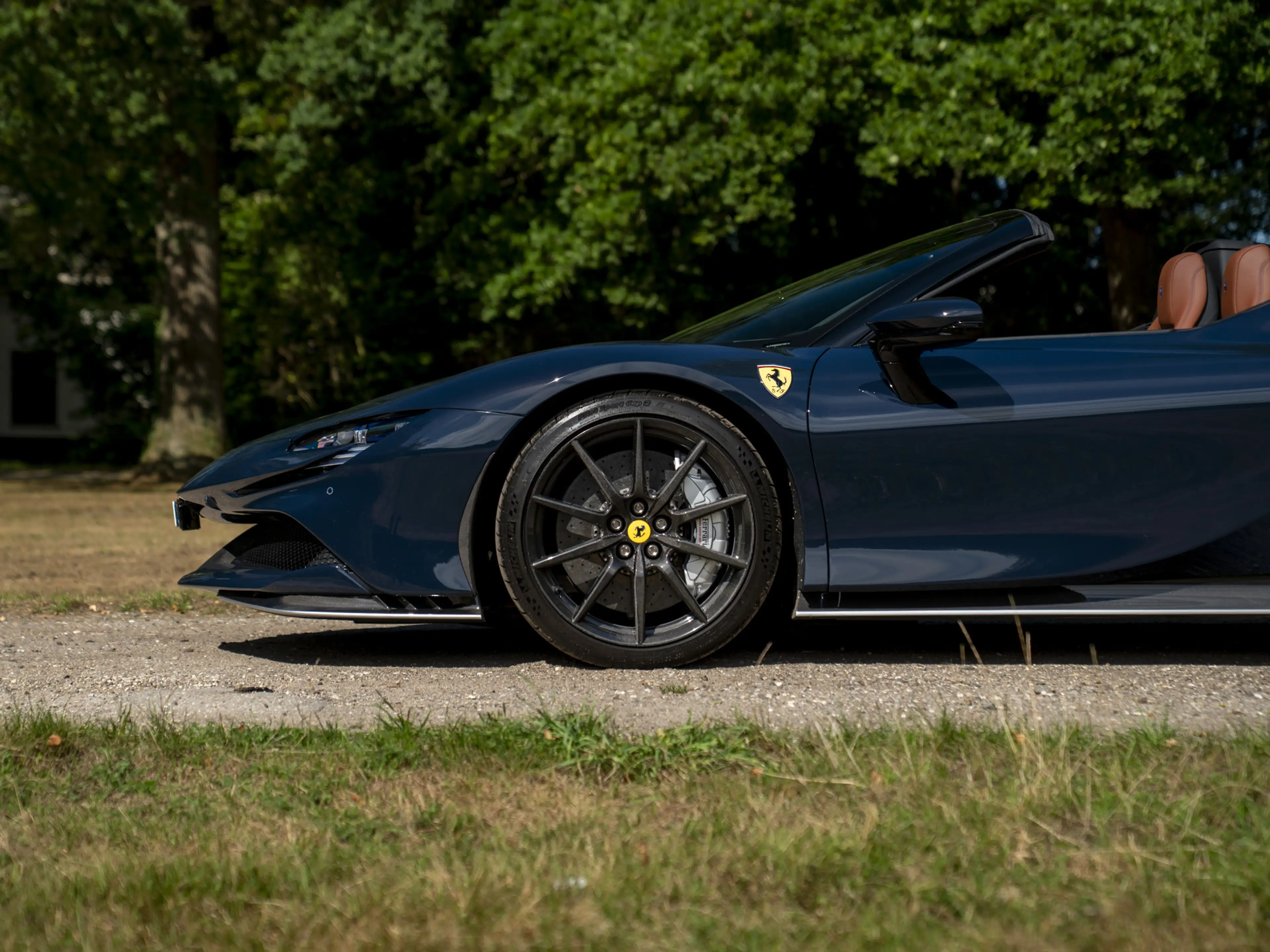 Ferrari SF90 Spider 4.0 V8 | Blu Pozzi | Full carbon! | Carbon wheels — photo 3