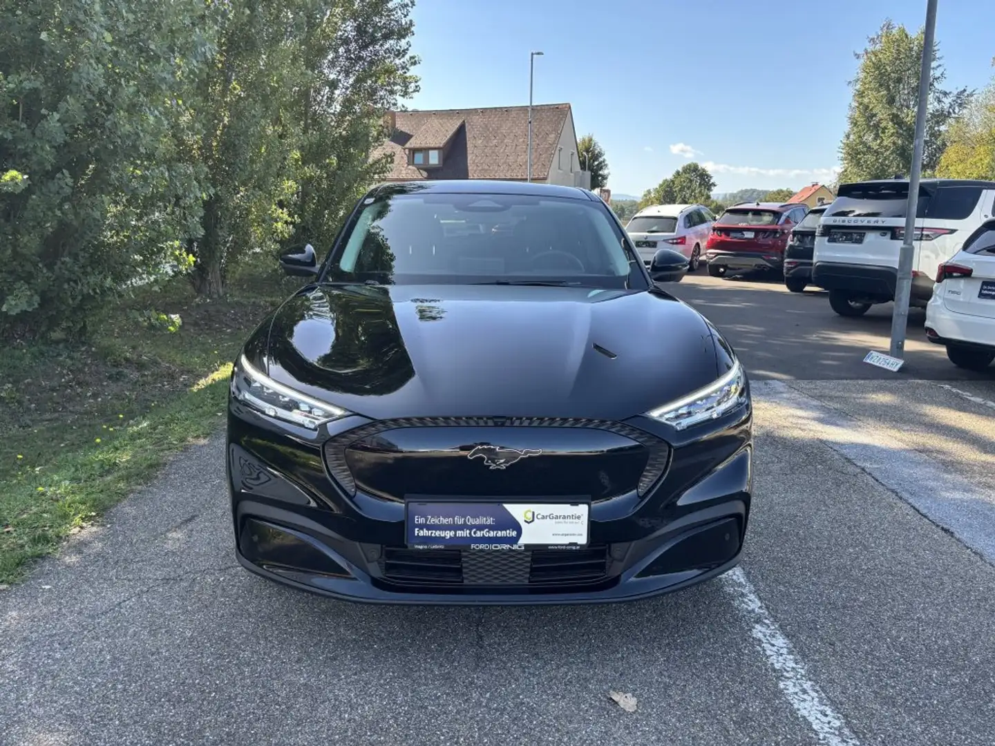 Ford Mustang Mach-E Extended Range 78kWh 285PS, RWD Schwarz - 2