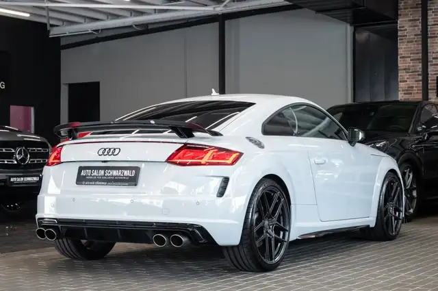 Audi TTS view 7