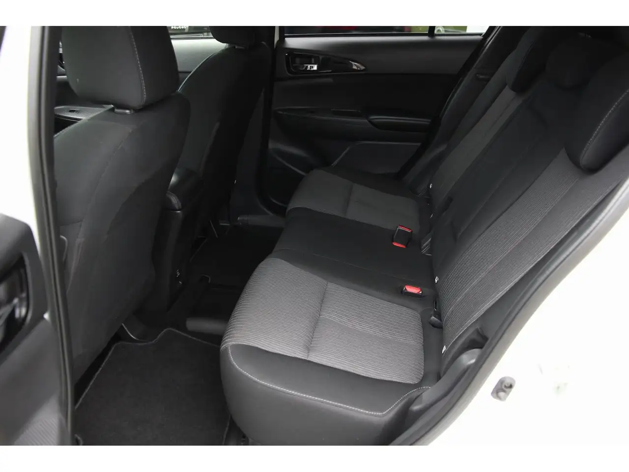Mitsubishi Eclipse Cross Basis Hybrid 4WD Klima SHZ RFK App, миниатюра 8